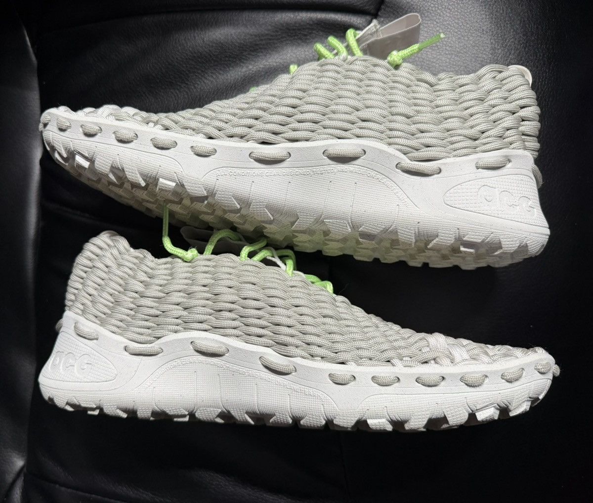 Nike Nike ACG Woven Employee Sample Size 8M (Lightly Worn) Size US 8 / EU 41 - 2 Thumbnail
