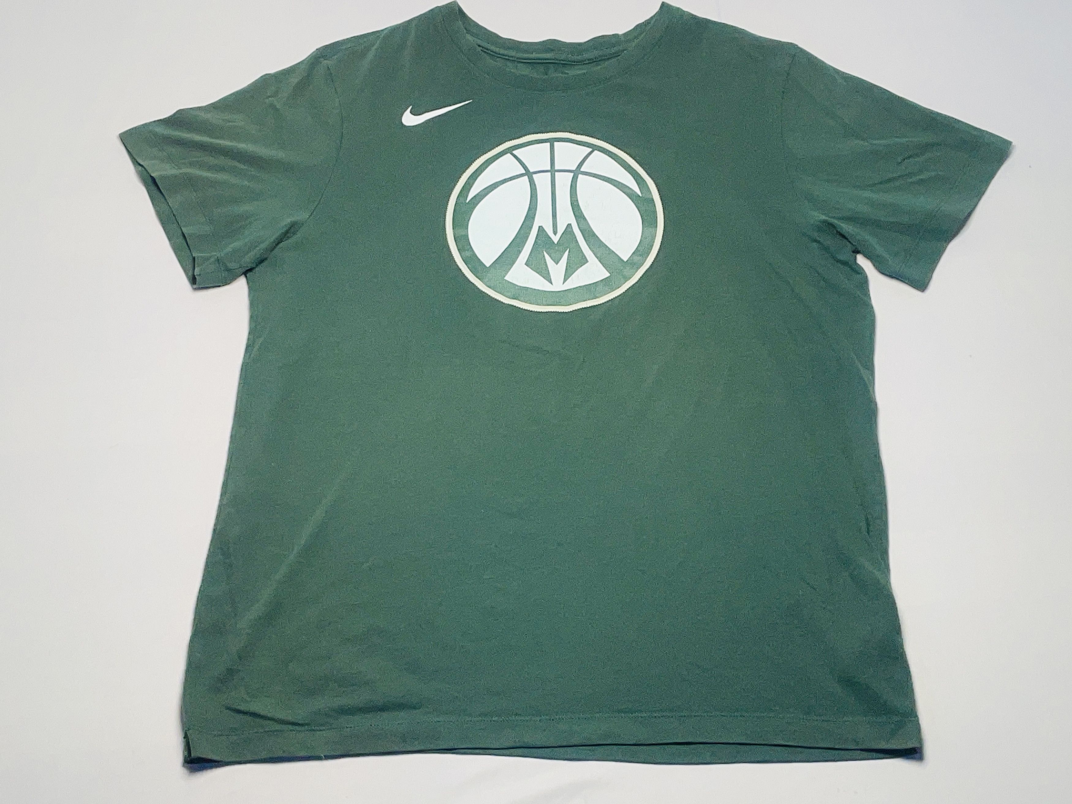 Nike Nike Dri-Fit T-Shirt – Größe L – Grün – NBA Basketball-Logo Size US L / EU 52-54 / 3 - 1 Thumbnail