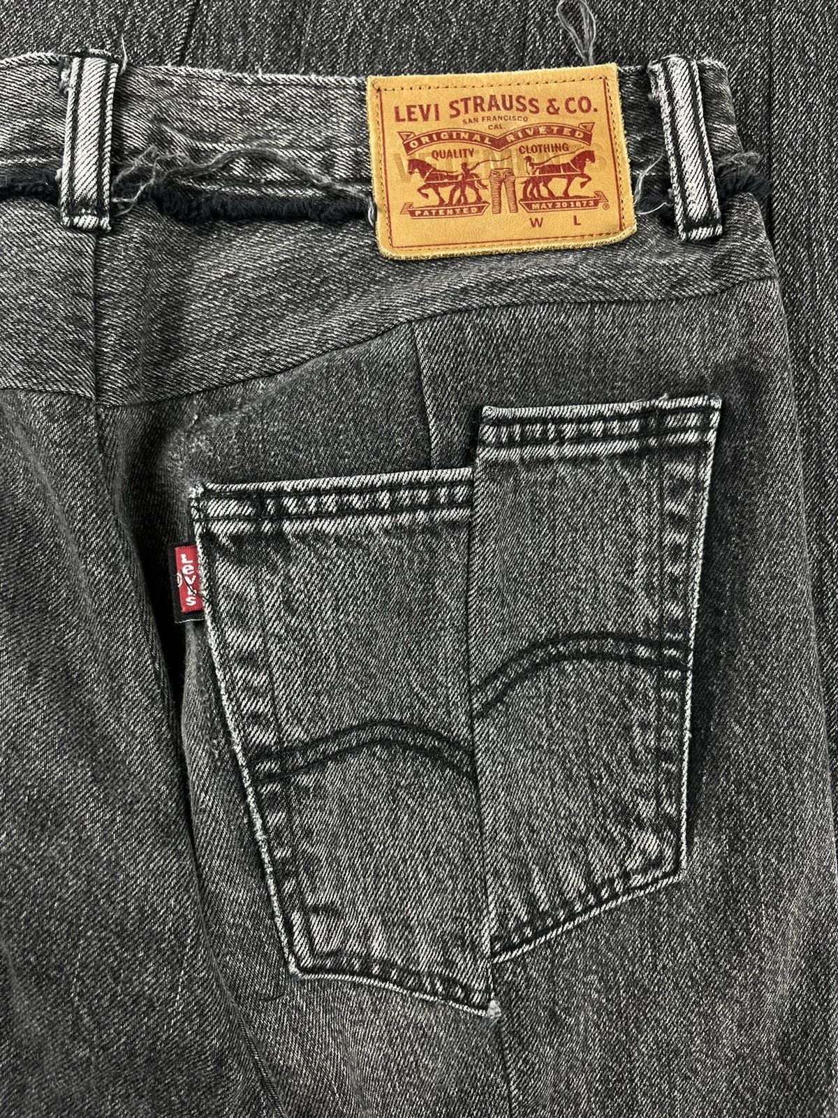 Levi's × Vetements SS17 Vetements Reworked Distressed Levi’s Denim Jeans Size US 32 / EU 48 - 4 Thumbnail