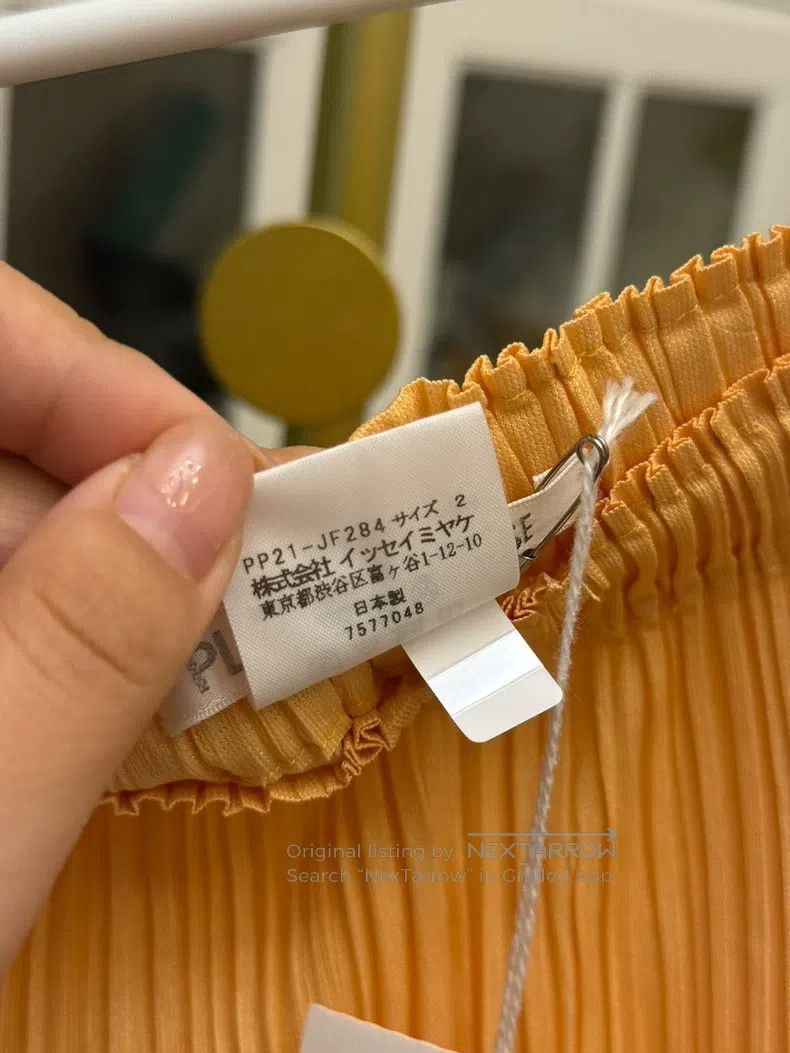 Issey Miyake Issey Miyake Black Bean Pod Horizontal Striped Top Size 25" / US 0 / IT 36 - 6 Thumbnail