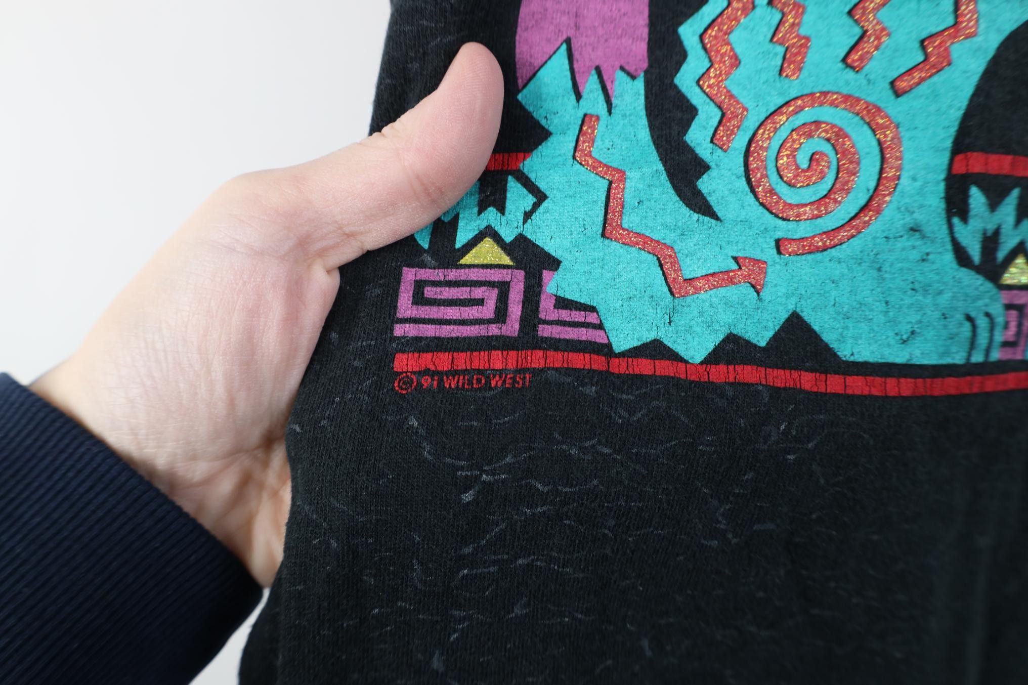 Vintage Vintage 90s Streetwear Southwestern Wolf Las Vegas T-Shirt Size L / US 10 / IT 46 - 7 Thumbnail