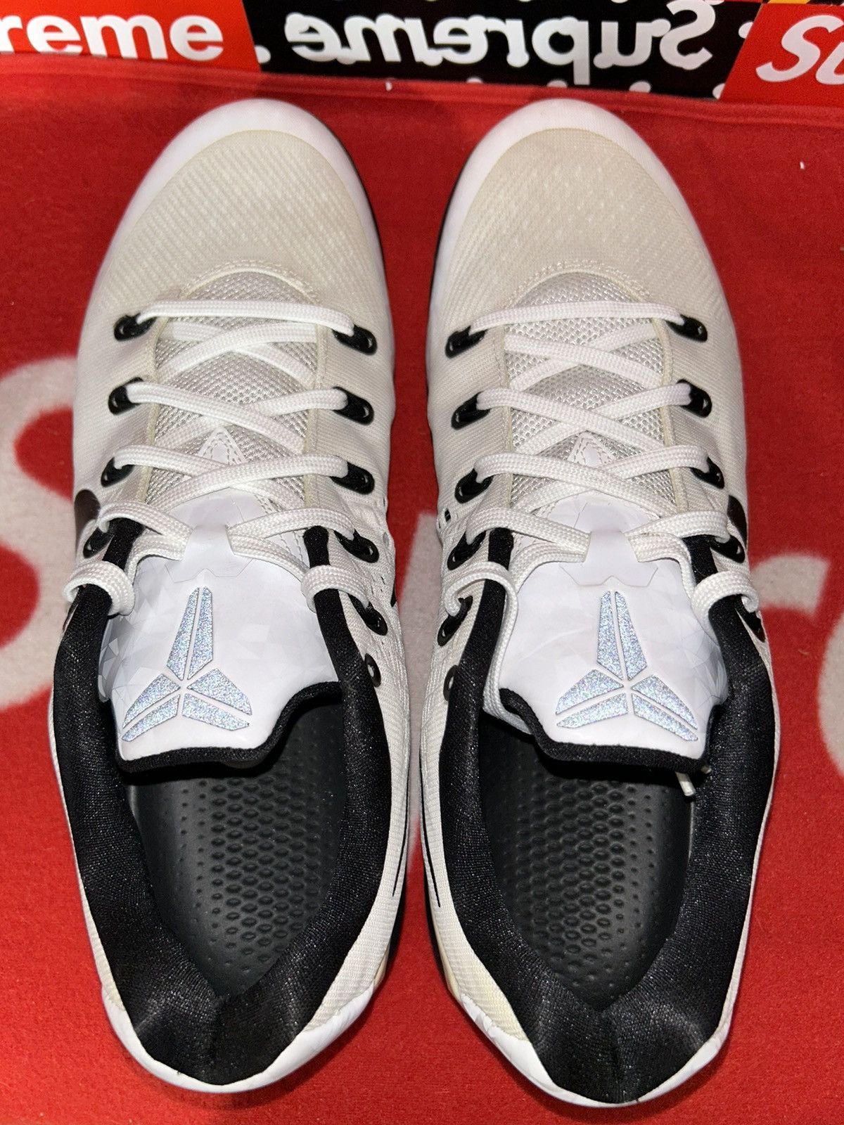 Nike Nike Kobe 9 EM TB 'White Black' 685776-100 size 14 Size US 14 / EU 47 - 4 Thumbnail
