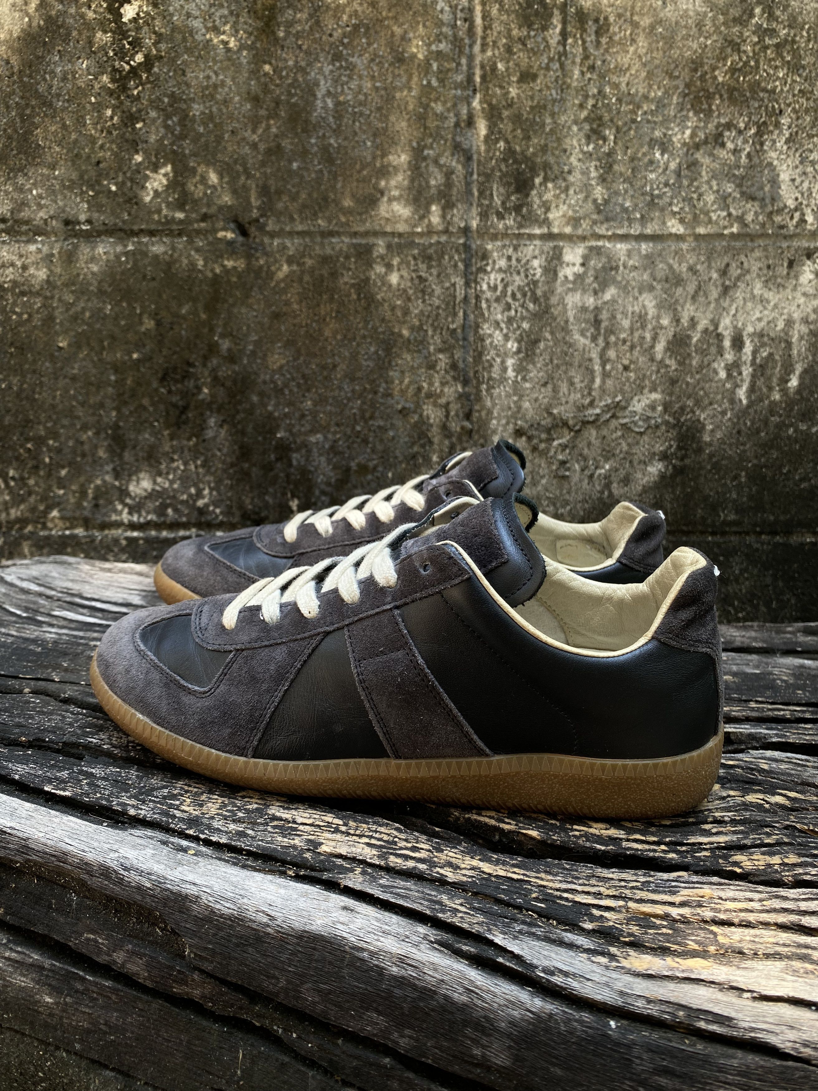 Maison Margiela Replica GAT Dark Suede Leather EU35.5
