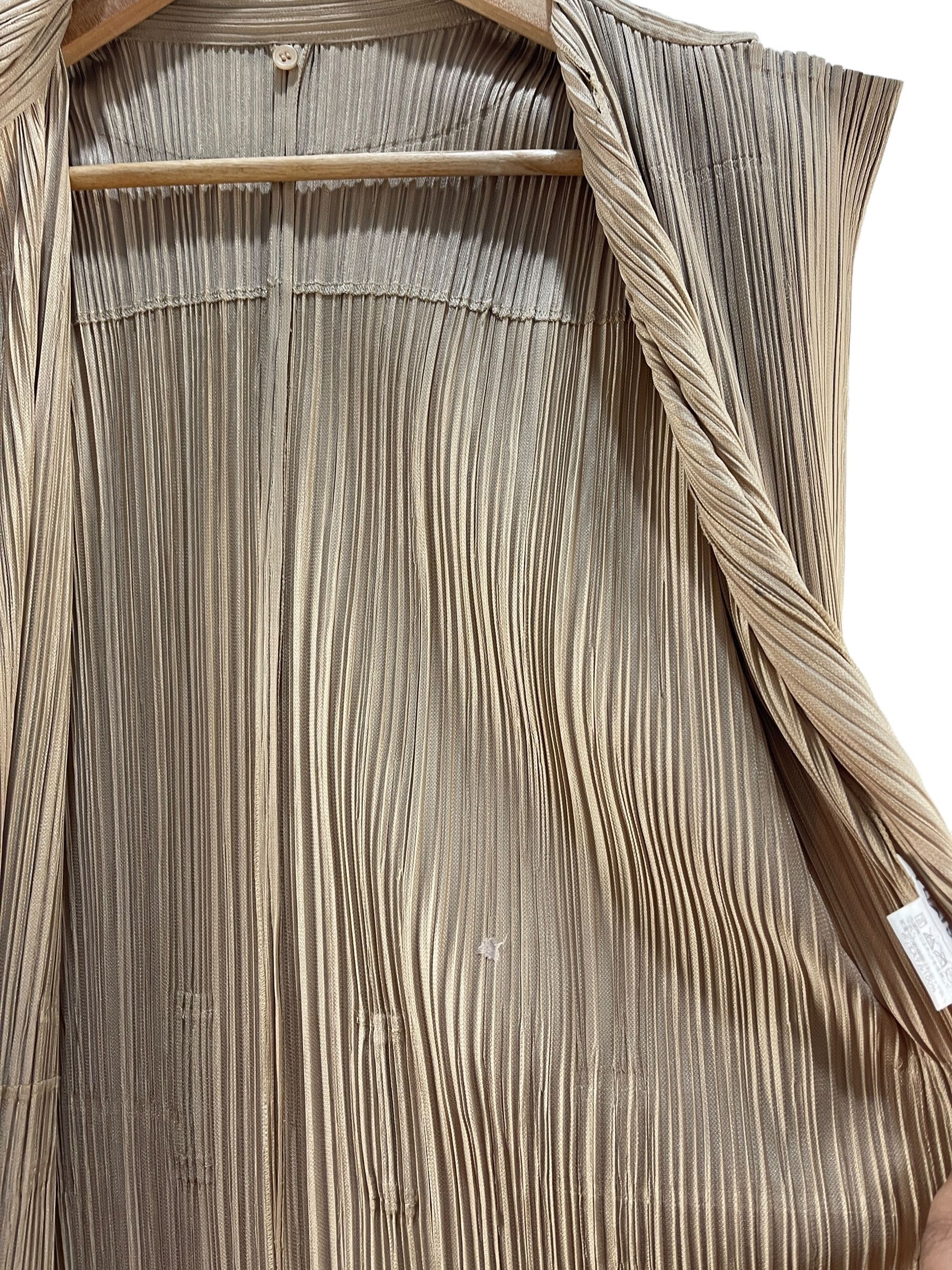 Pleats Please Issey Miyake Issey Miyake Pleats Please Long Pleated Top Size US L / EU 52-54 / 3 - 14 Thumbnail