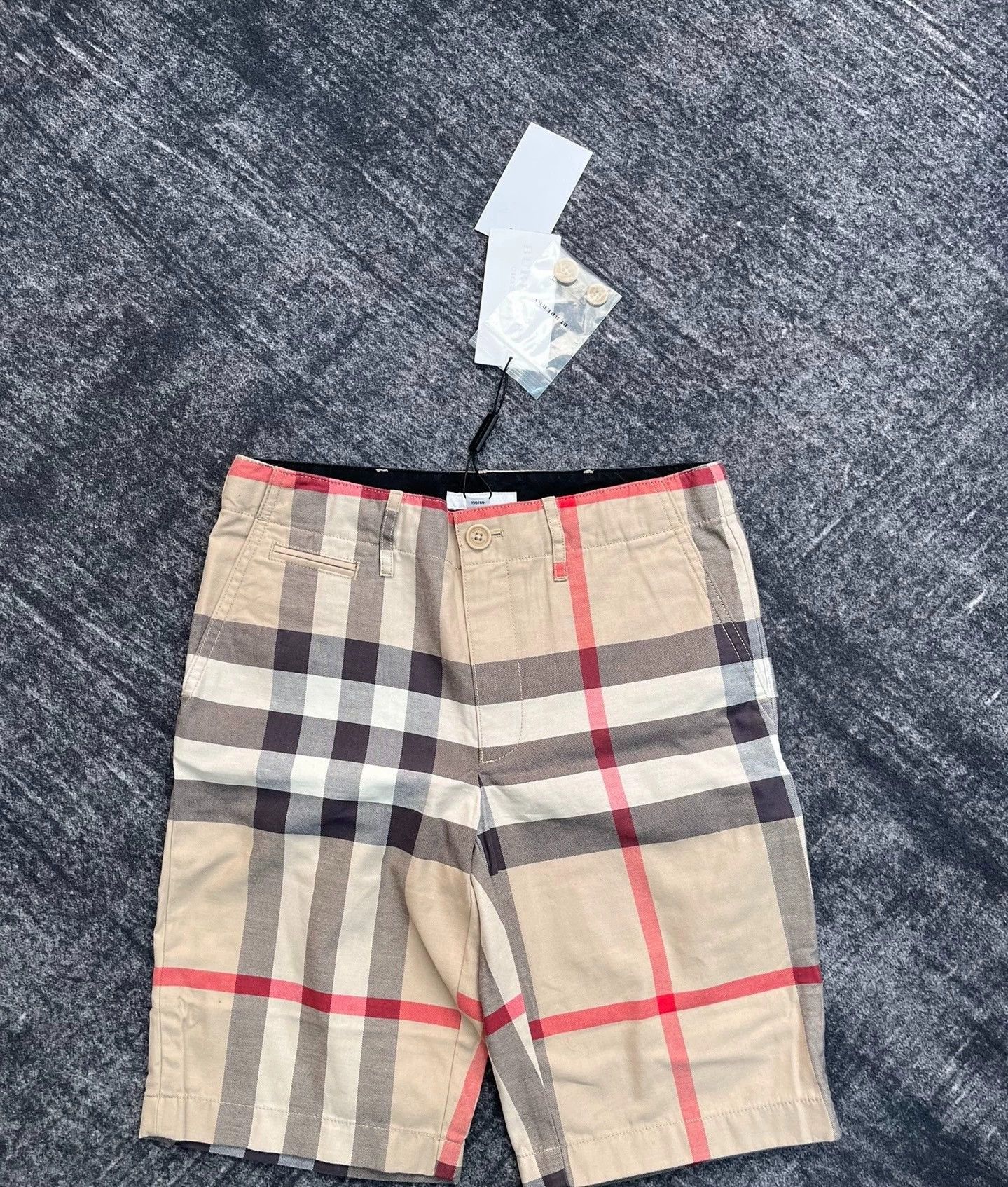 Burberry Burberry Kids Checked Shorts 12Y - dmc Size US 28 / EU 44 - 1 Thumbnail