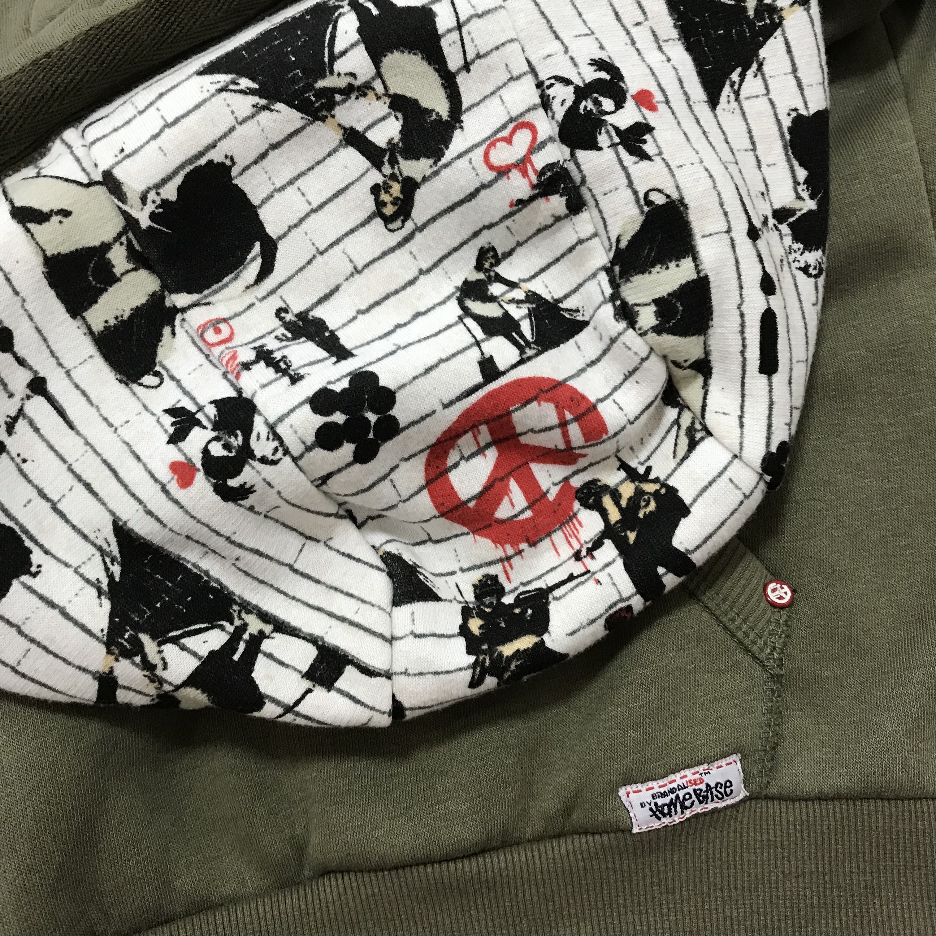 Other BANKSY QUEEN BOWIE LIZZIE STARDUST Brandalised Hoodie Hoody Size US S / EU 44-46 / 1 - 5 Thumbnail