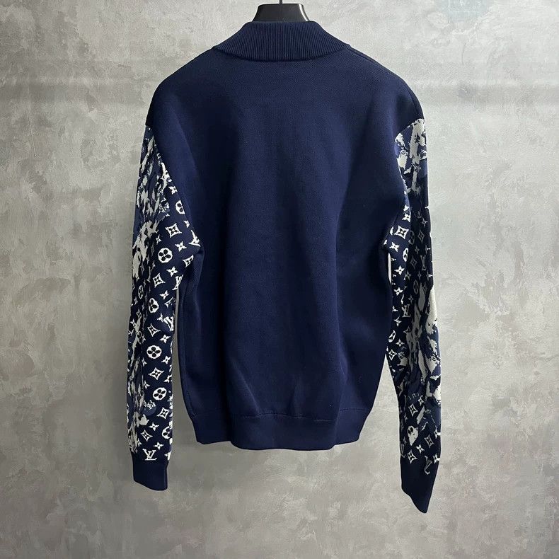 Louis Vuitton LOUIS VUITTON Blue printed logo zip-up baseball collar jack Size US L / EU 52-54 / 3 - 5 Thumbnail