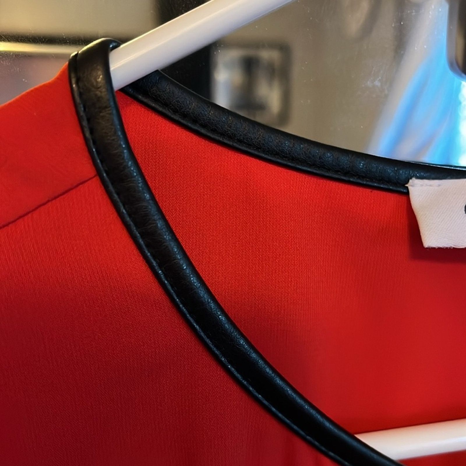 Calvin Klein Calvin Klein Red sleeveless Top with Black Trim Size S / US 4 / IT 40 - 4 Thumbnail