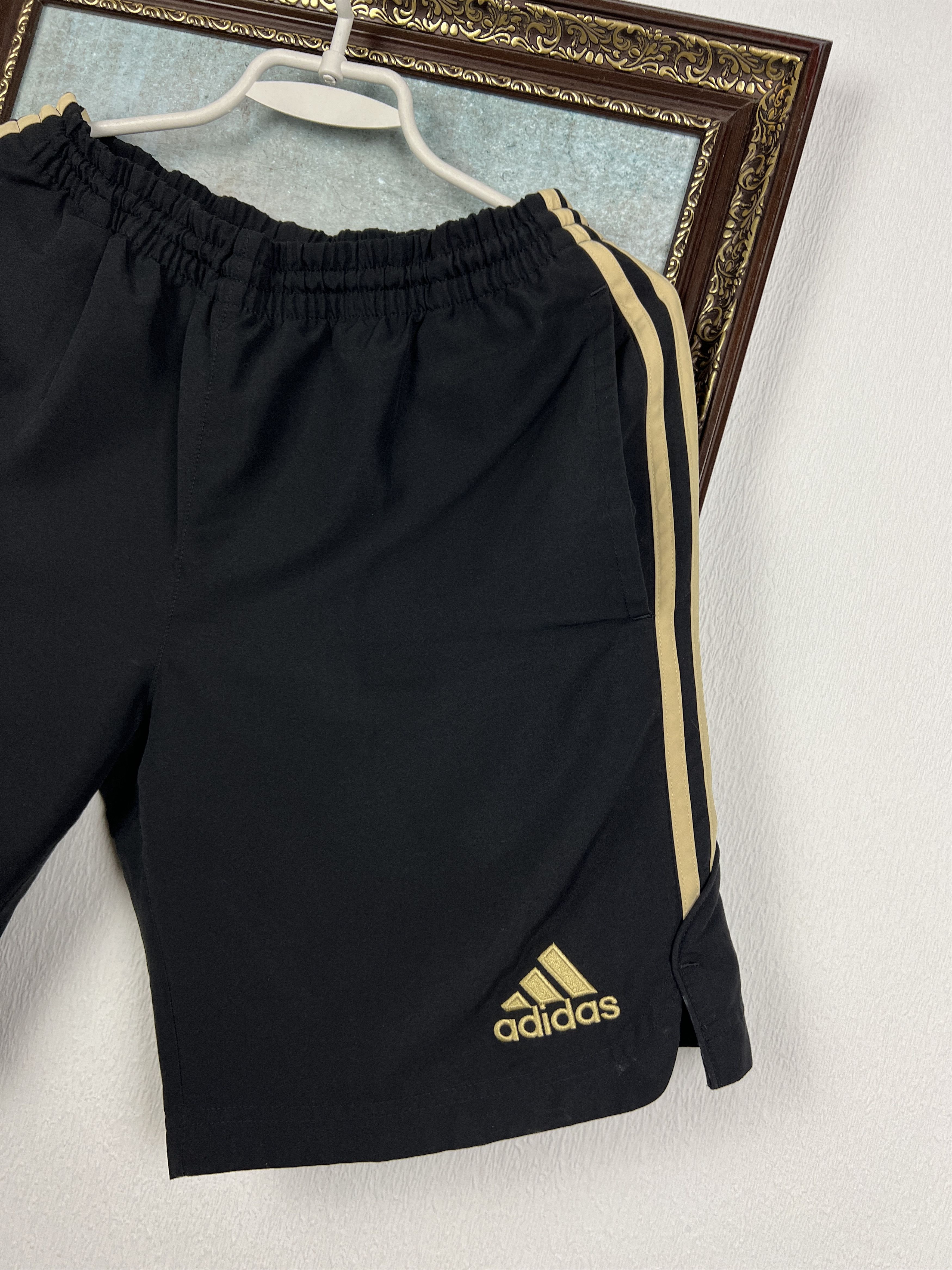 Adidas Vintage Adidas Germany Football Track Shorts Soccer Athletic Size US 32 / EU 48 - 2 Thumbnail