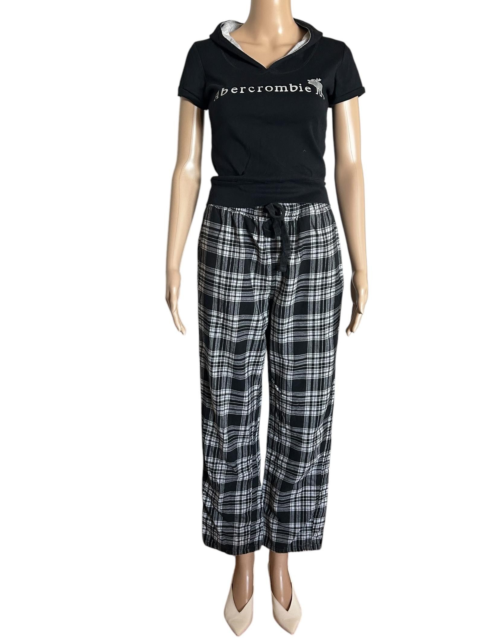 Abercrombie & Fitch Abercrombie & Fitch Cozy Pajama Set - Black Plaid Size ONE SIZE - 1 Thumbnail