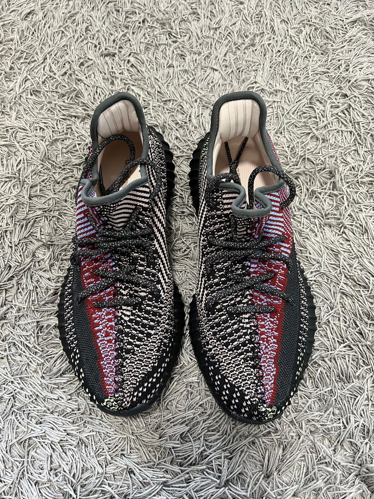 Adidas Adidas Yeezy Boost 350 V2 Yecheil Size US 9.5 / EU 42-43 - 2 Thumbnail