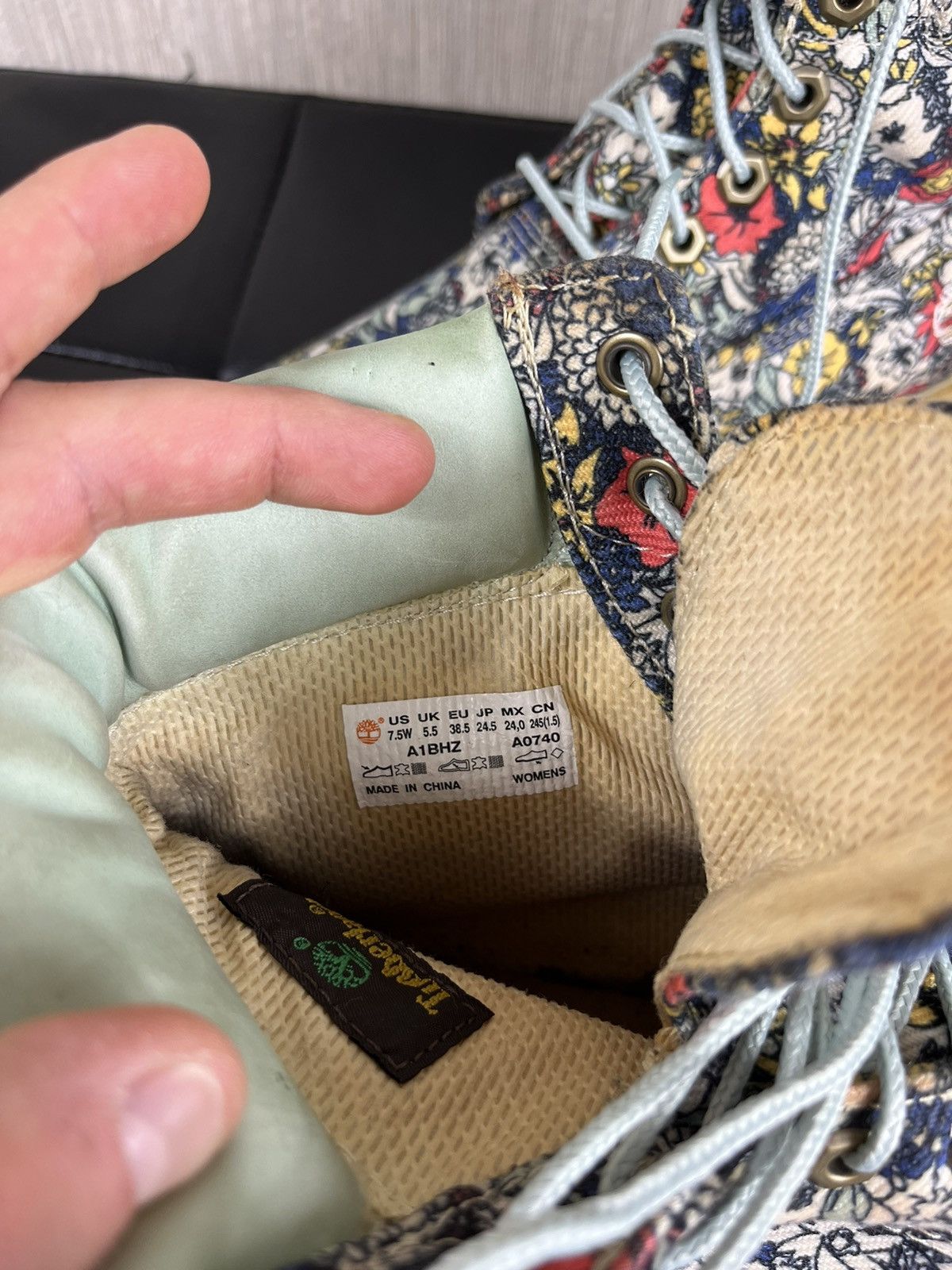 Timberland × Vintage Timberland floral boots shoes full all over print Size US 7.5 / IT 37.5 - 22 Thumbnail