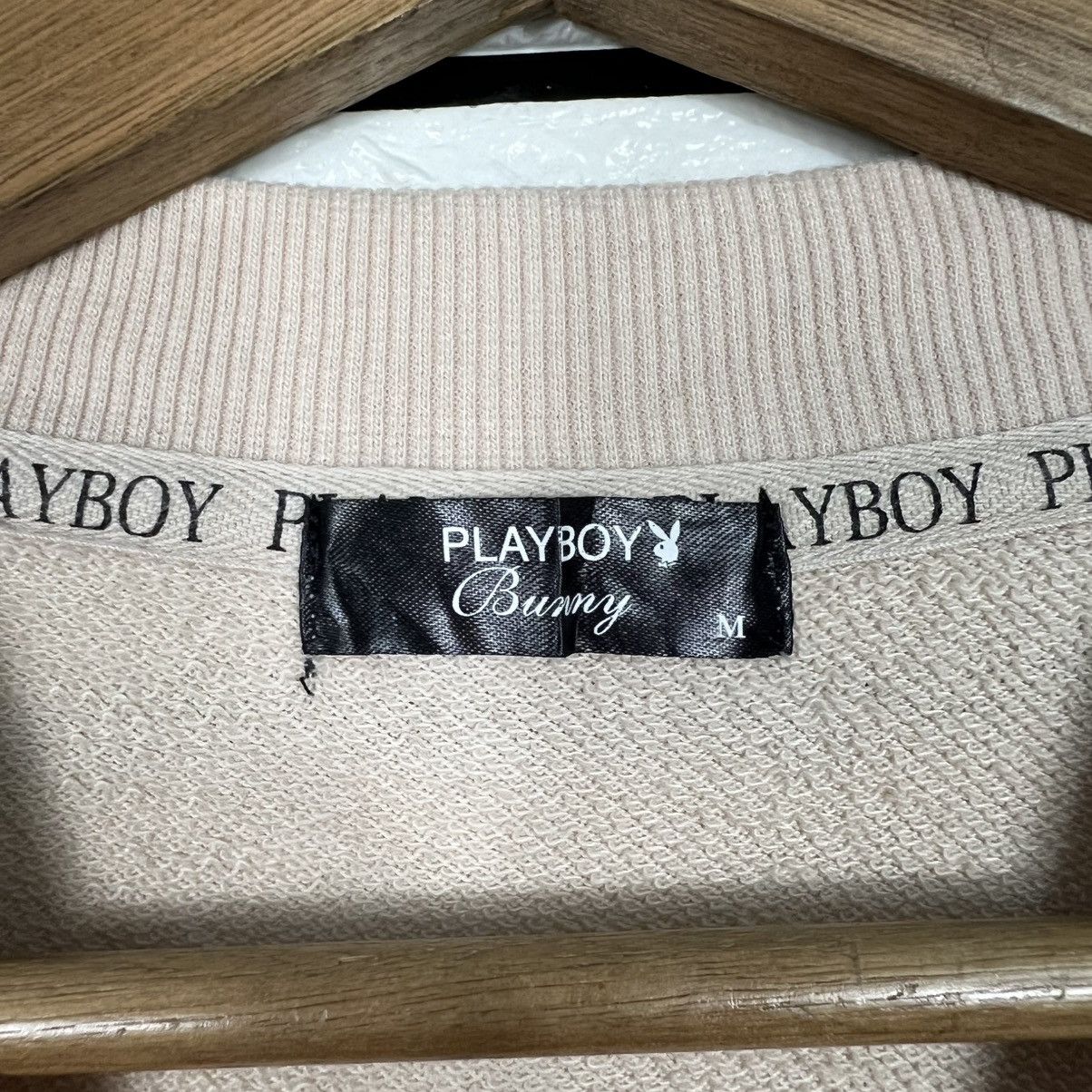 Playboy PLAYBOY Bunny Spellout Big Logo Short Sweatshirt #3952-C180 Size M / US 6-8 / IT 42-44 - 9 Thumbnail