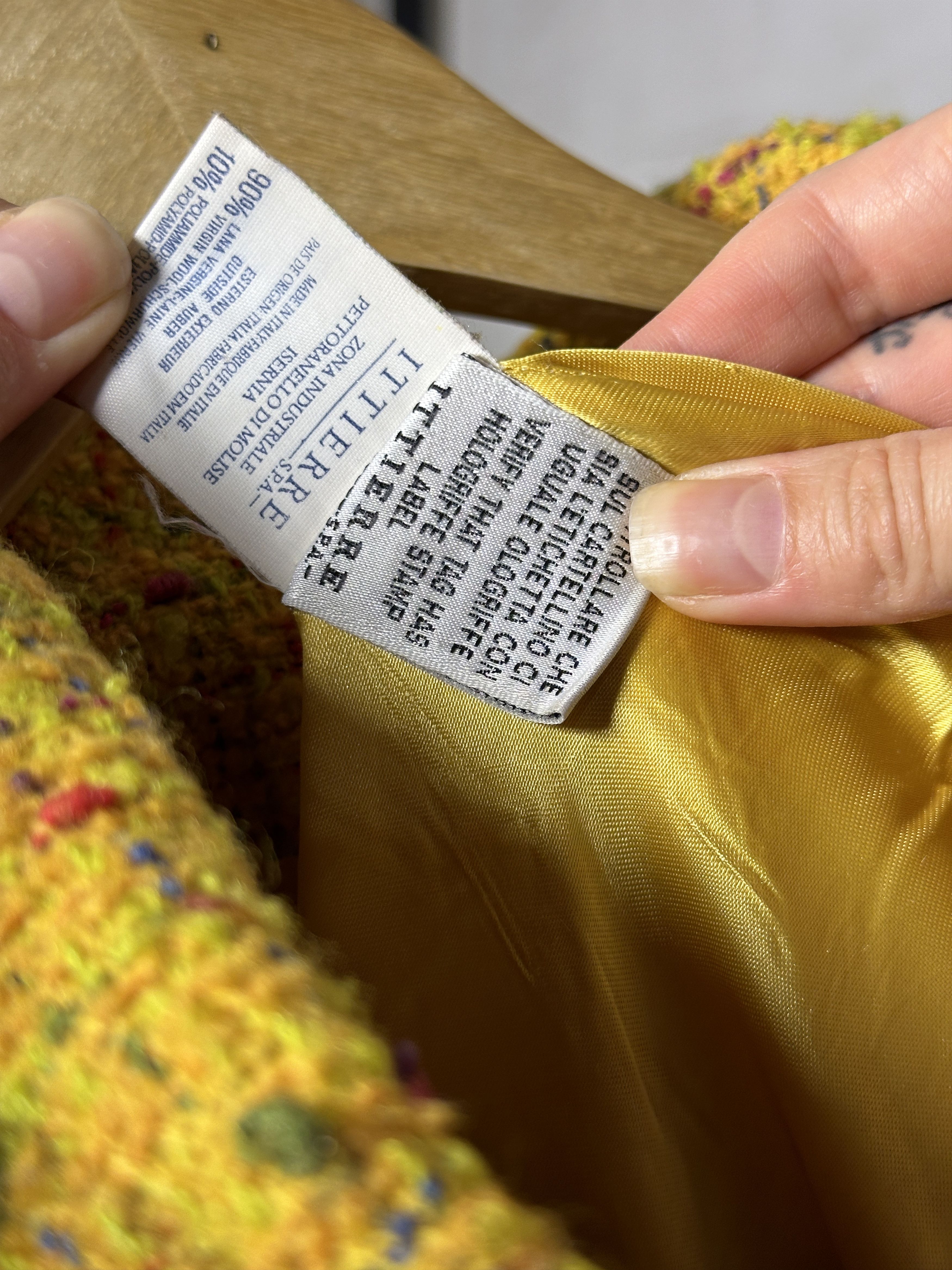 Versace VERSACE Jeans Couture Yellow Tweed Medusa Button Jacket Size S / US 4 / IT 40 - 9 Thumbnail