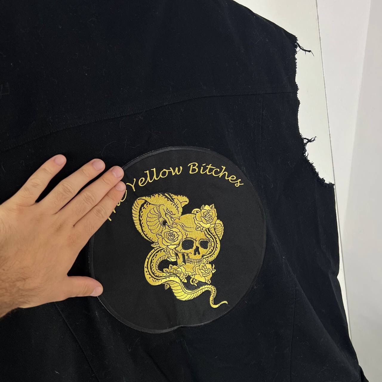 Japanese Brand Denim Vest The Yellow Bitches Japanese Distressed Jeans Size US XXL / EU 58 / 5 - 8 Thumbnail