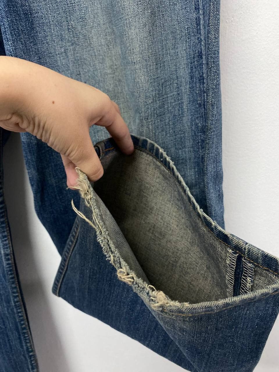 vintage levis 504 very nice design denim