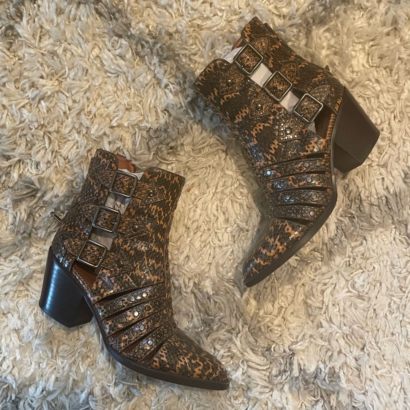 Coach Coach Snakeskin Bootie Size US 7 / IT 37 - 1 Thumbnail