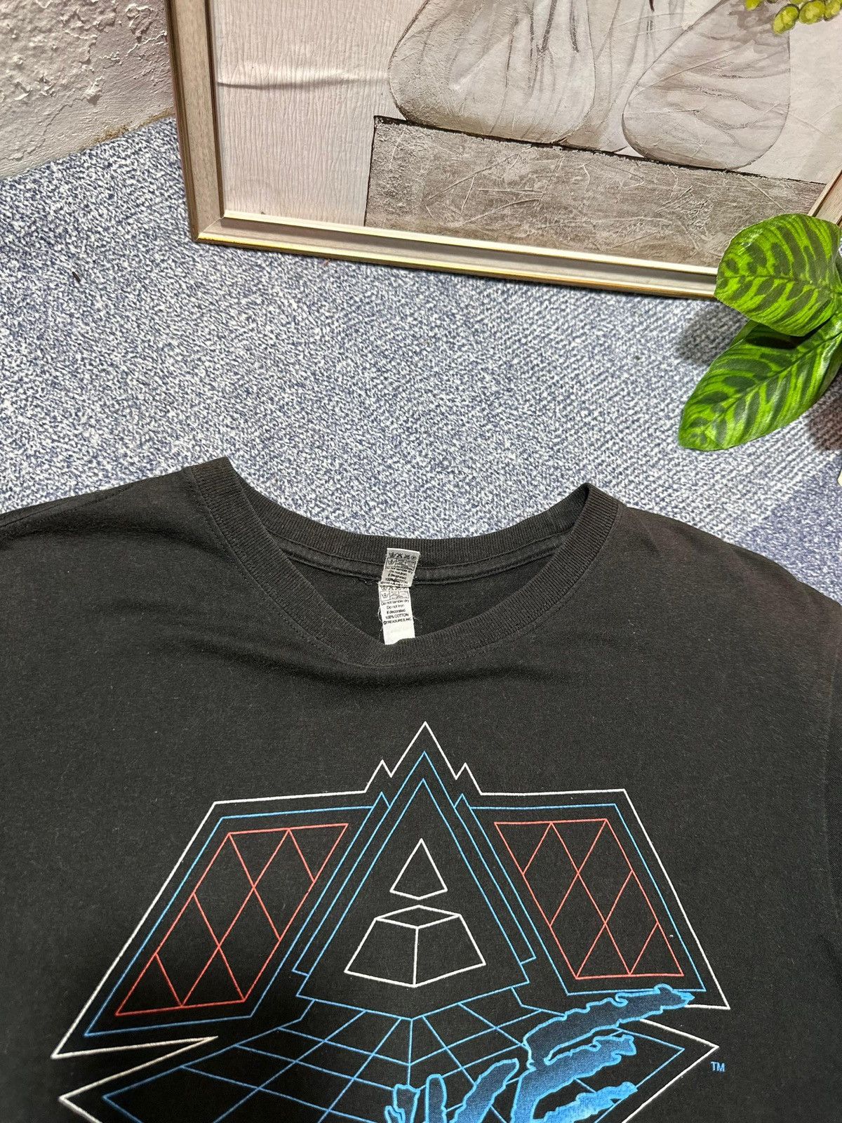 Band Tees archive Vintage 2007 DAFT PUNK "Alife" Album Tour Tee Size US M / EU 48-50 / 2 - 4 Thumbnail