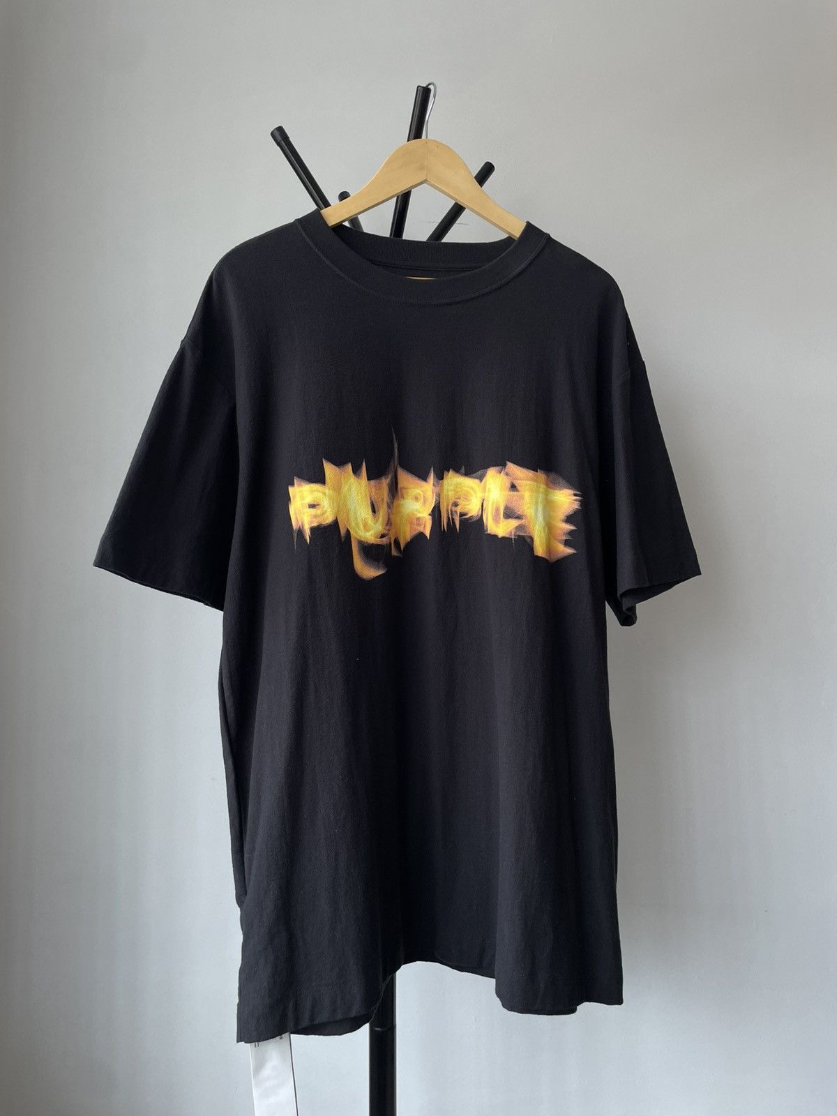 Purple Brand PURPLE BRAND FLAMES LOGO OFF BLACK TEE Size US XL / EU 56 / 4 - 1 Thumbnail