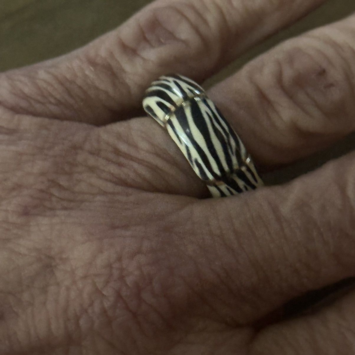 Other Enamel zebra print stretch ring Size ONE SIZE - 4 Thumbnail