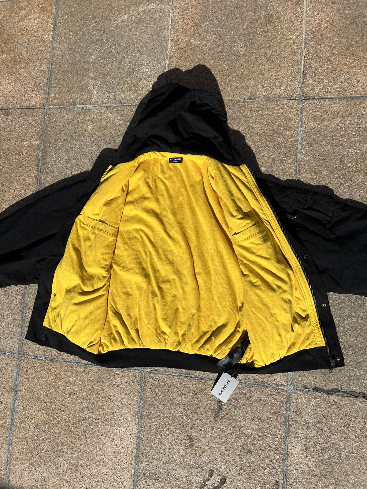 Balenciaga × The Simpsons Balenciaga the Simpsons Padded Hooded Bomber Jacket Size US M / EU 48-50 / 2 - 4 Thumbnail
