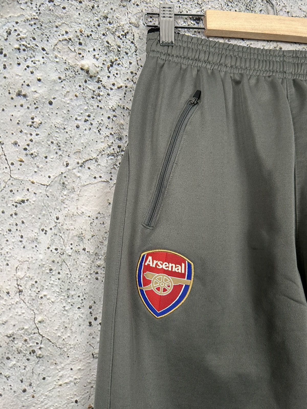 Puma Puma Arsenal FC Soccer Sweatpants Football Rare Size US 32 / EU 48 - 3 Thumbnail