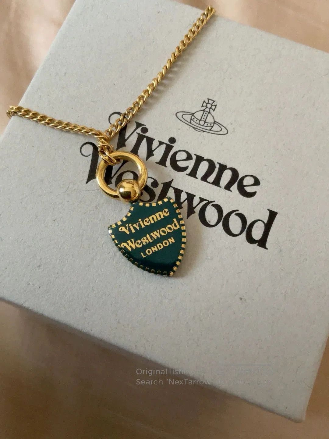 Cartier vivienne westwood shield necklace in gold. Size ONE SIZE - 2 Thumbnail