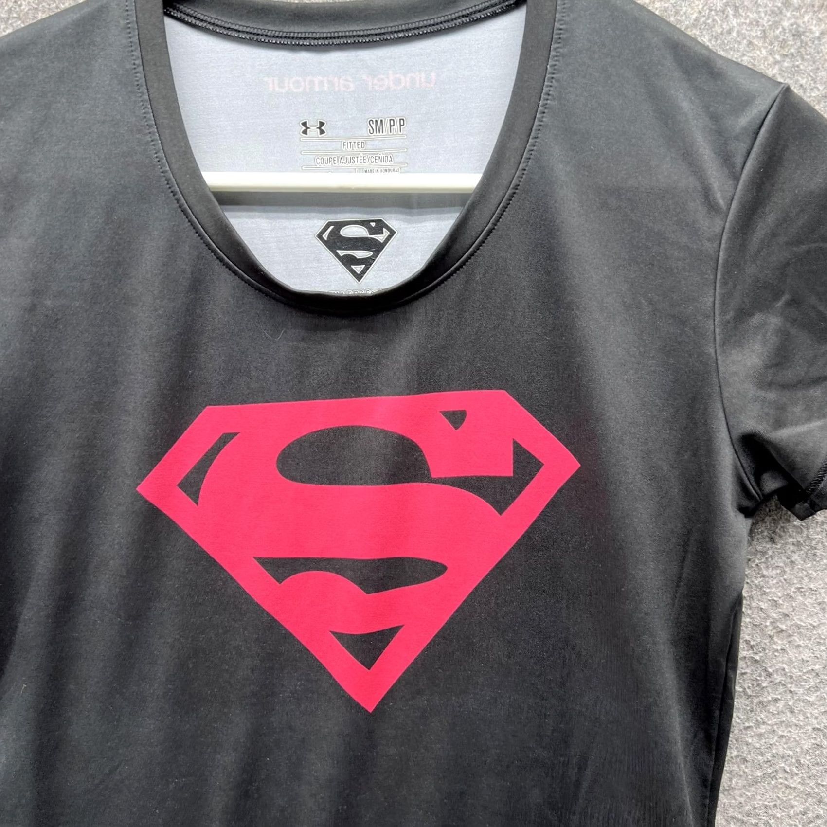 Under Armour Under Armour Shirt Women Small Black Athletic Fitted HeatGear UA T-Shirt Jersey All Seasons Casual Modern Vintage: No Warning? Size S / US 4 / IT 40 - 4 Thumbnail