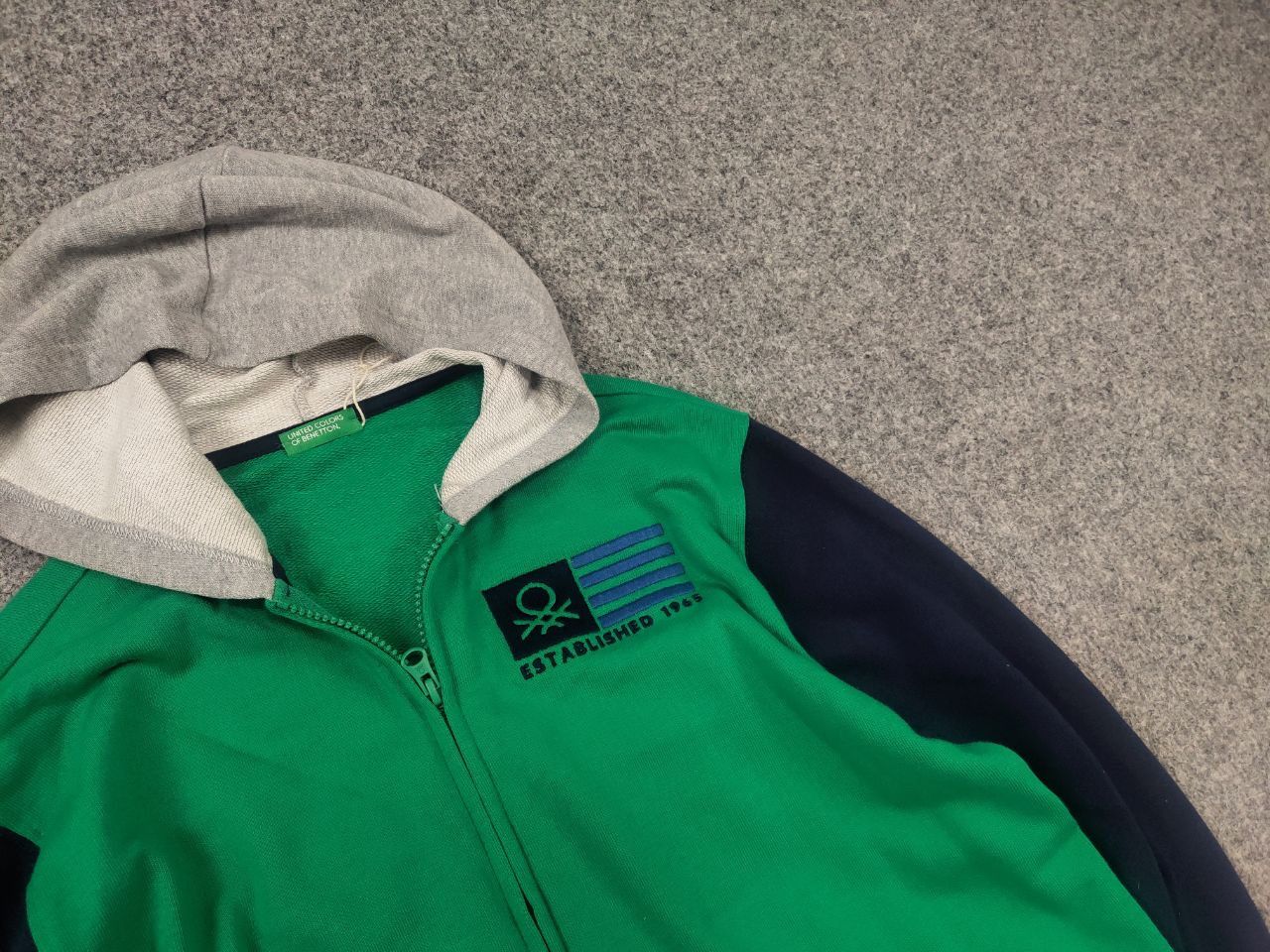 United Colors Of Benetton United colors of benetton Design cotton Logo Zip Hoodie Size US S / EU 44-46 / 1 - 5 Thumbnail