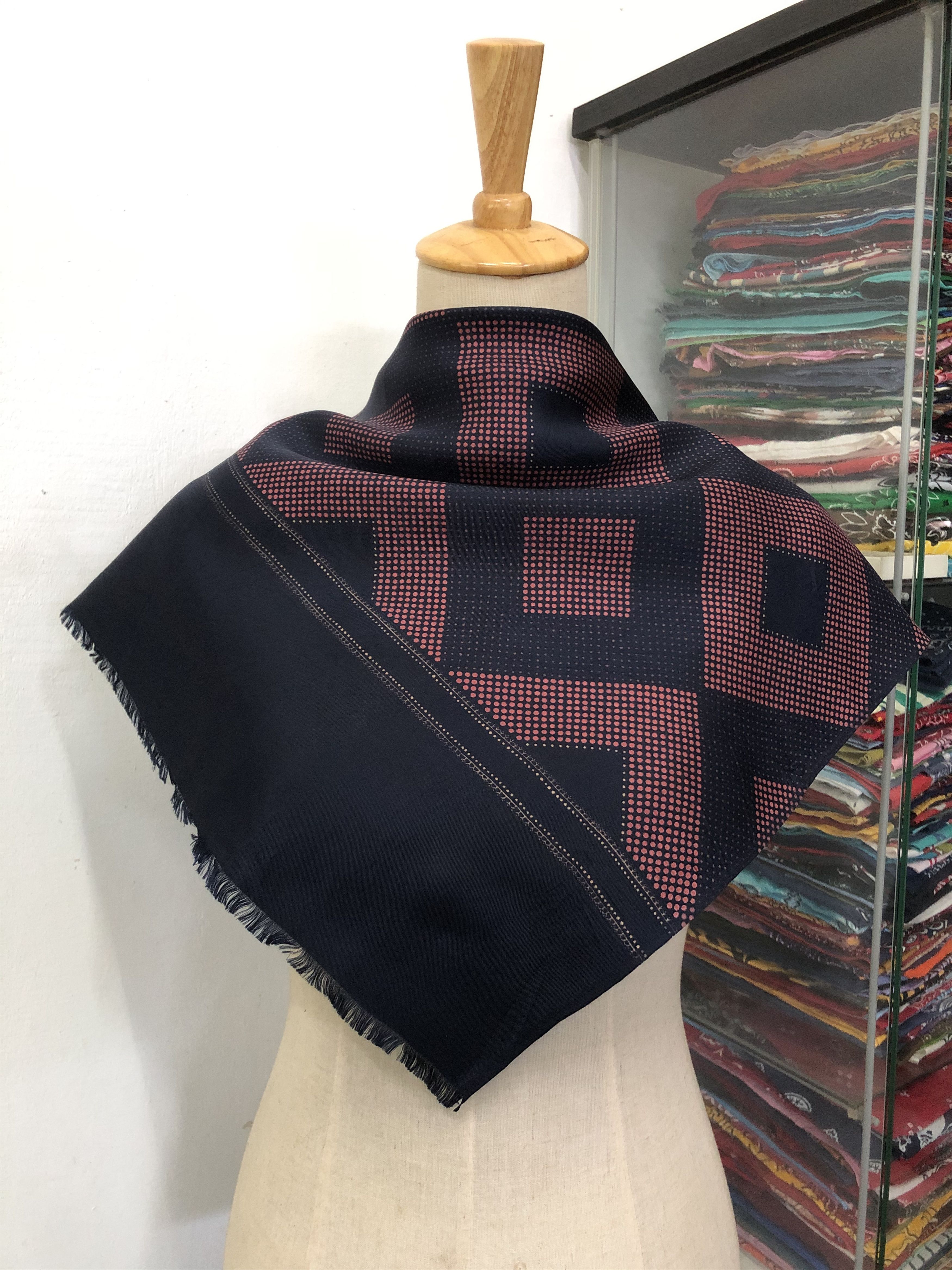 Vintage Vintage Kanebo Silk Scarf Size ONE SIZE - 1 Thumbnail