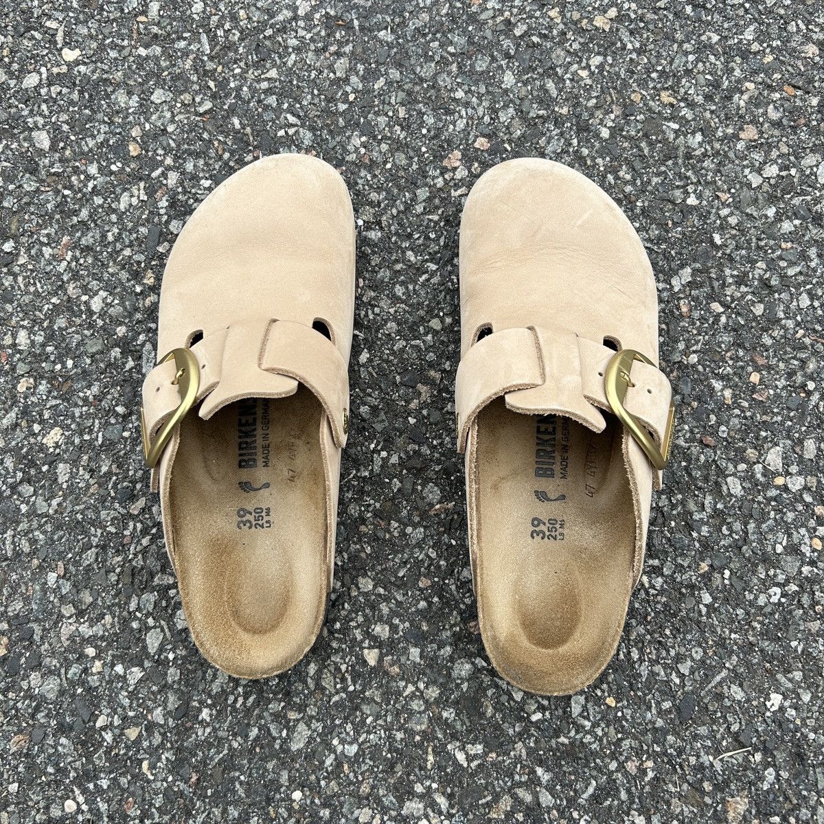 Birkenstock Birkenstock Boston Big Buckle Nubuck Sandcastle Size US 8 / IT 38 - 2 Thumbnail