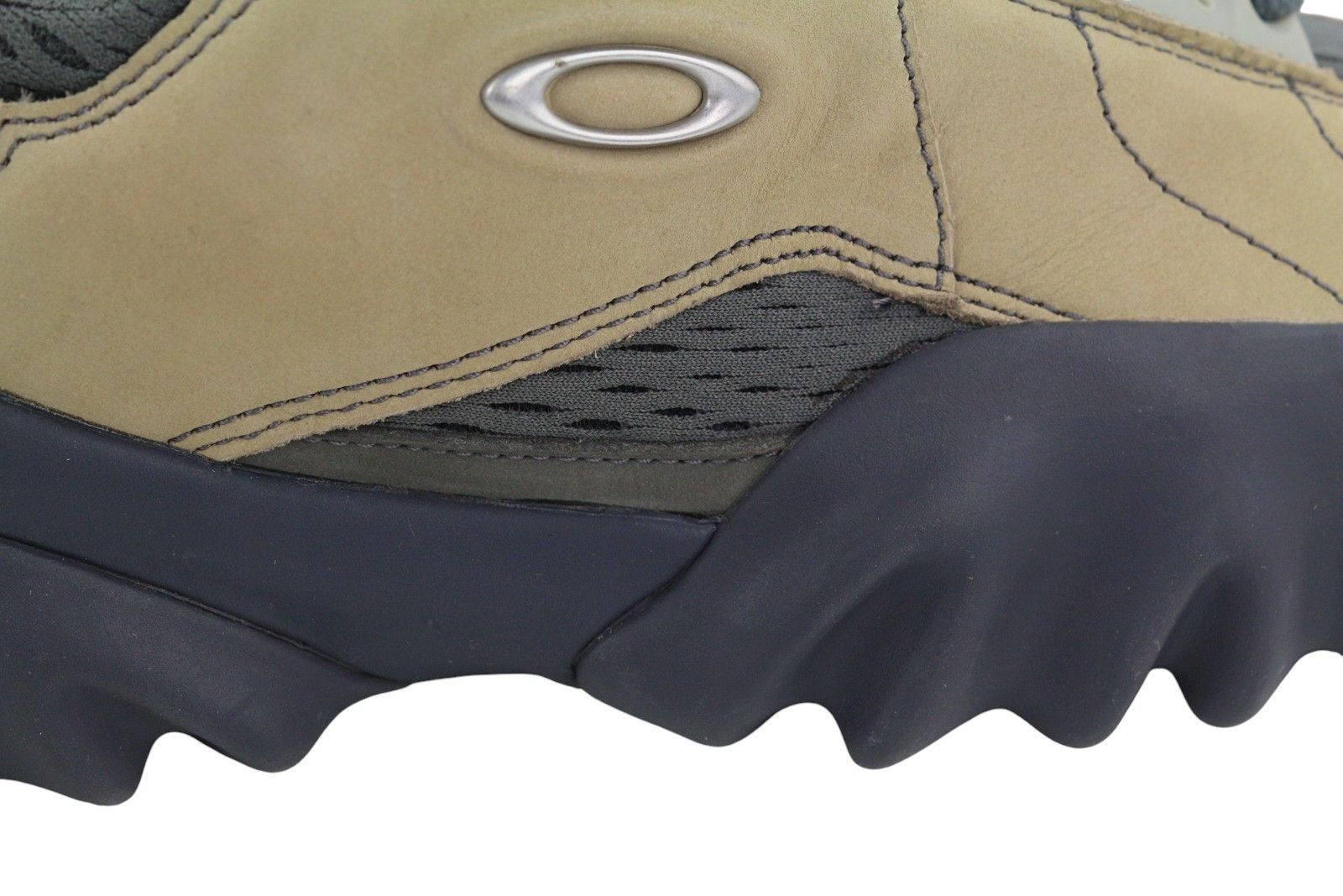 Oakley FACTORY TEAM NUBUCK CHOP SAW EU40 Limited Edition 87960 Size US 10 / IT 40 - 13 Thumbnail