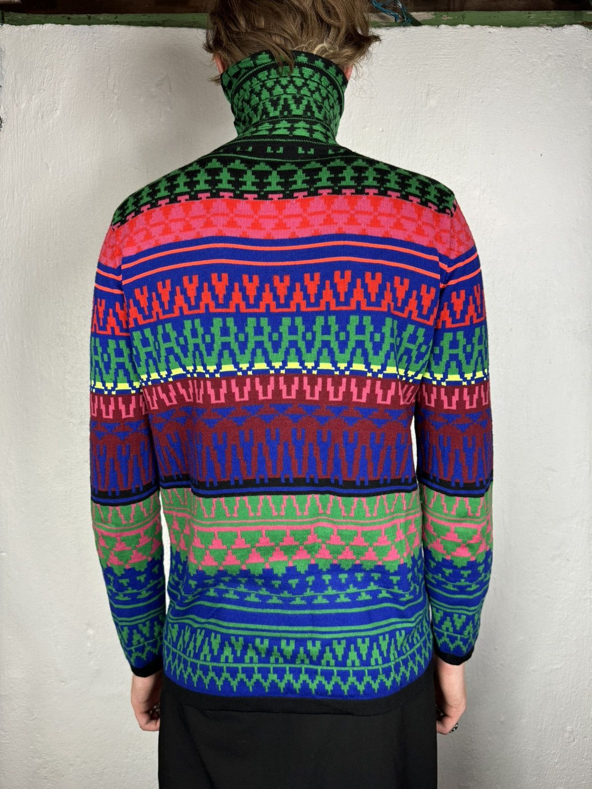 Alexander McQueen Alexander McQueen Turtle neck / mask sweater Size US M / EU 48-50 / 2 - 4 Thumbnail