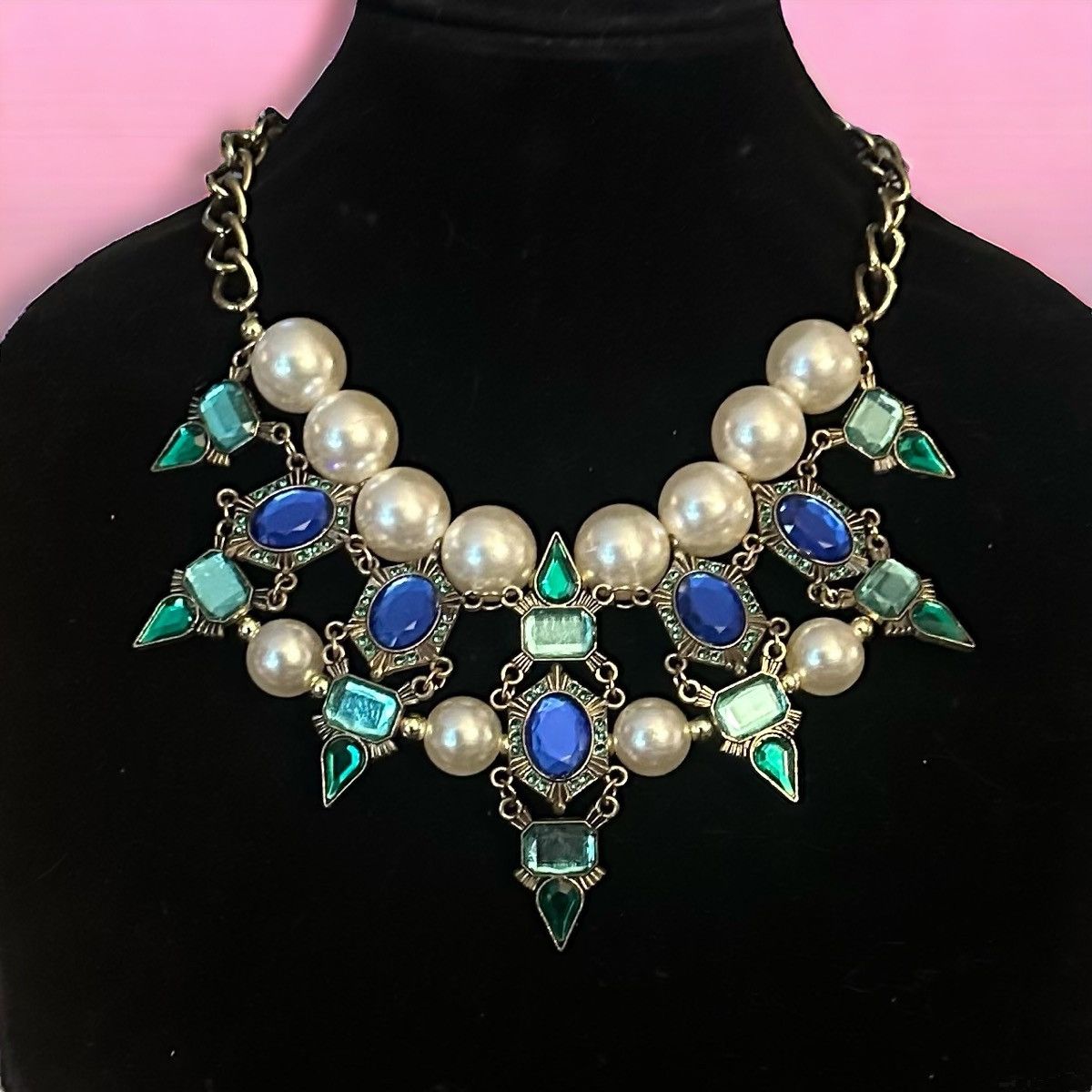 Other Chunky statement necklace w/pearls, green & blue rhinestones Size ONE SIZE - 1 Thumbnail