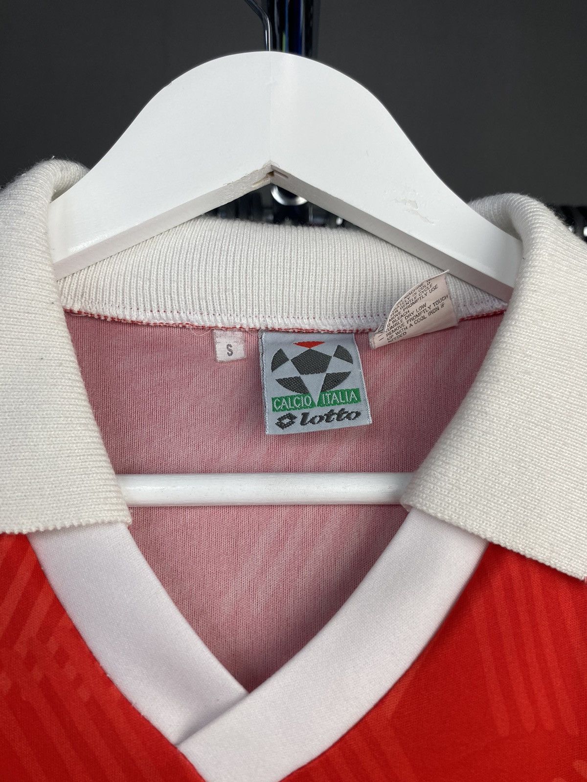 Lotto Sport 1992/94 LOTTO SWITZERLAND HOME SOCCER FOOTBALL JERSEY SHIRT Size US S / EU 44-46 / 1 - 5 Thumbnail