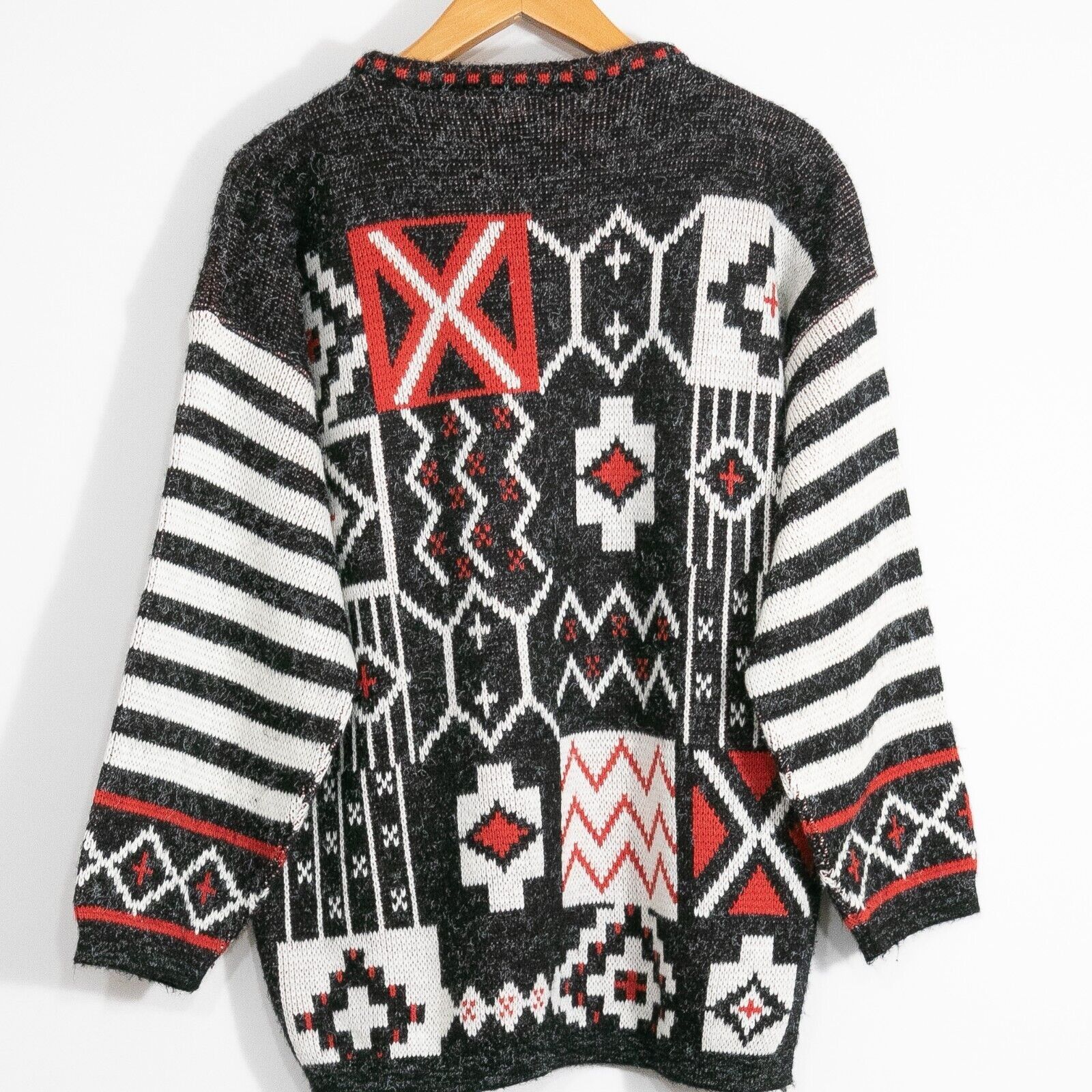 Vintage Vintage Abstract Pattern Acrylic Sweater Mens Large - Black Size US L / EU 52-54 / 3 - 5 Thumbnail