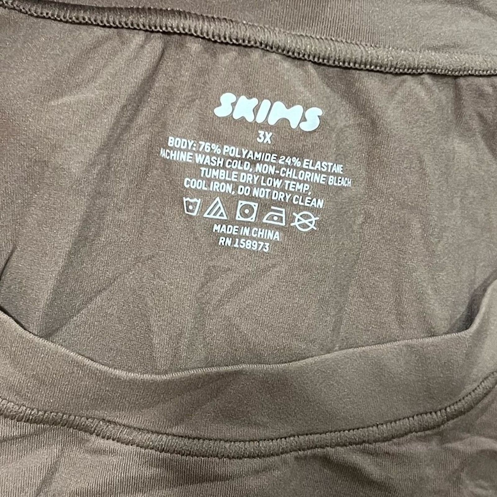 SKIMS NWT Skims Fits Everybody Super Cropped T-Shirt Short Sleeve Size 3XL / US 20-22 - 4 Thumbnail