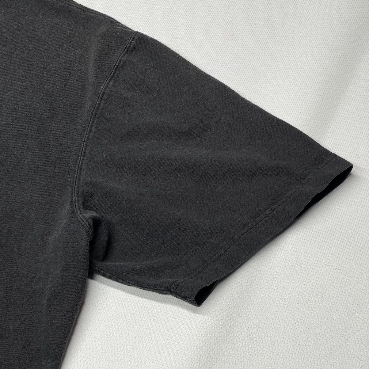Carhartt × Vintage Carhartt Tee Shirt Black Original Fit Pocket Button Workwear Size US XL / EU 56 / 4 - 13 Thumbnail