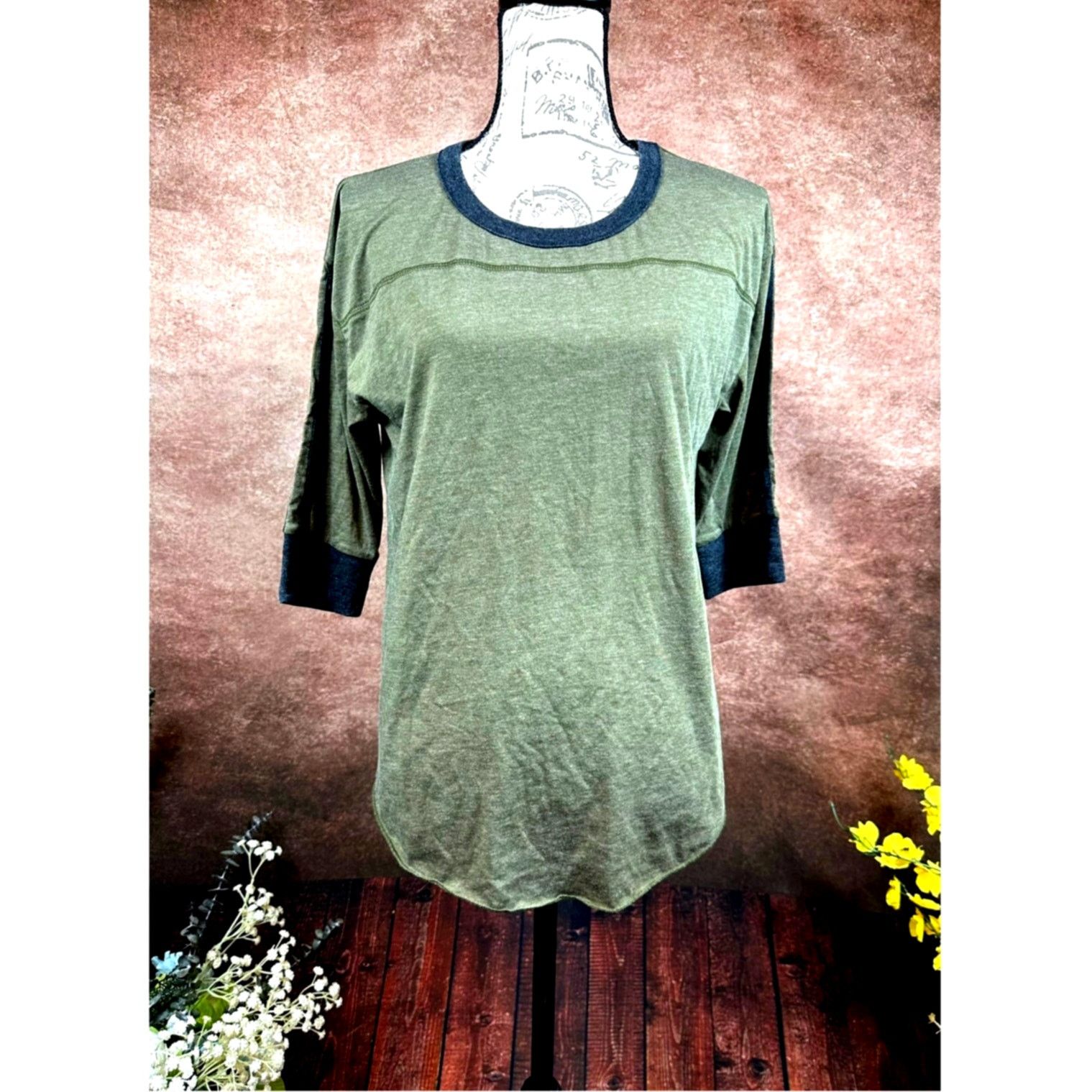 Chaser Brand Chaser Round Neck 3/4 Sleeve Contrasting Trim Olive/Black M Size M / US 6-8 / IT 42-44 - 2 Thumbnail