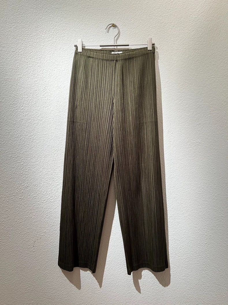Issey Miyake size:1 Green pleated pants