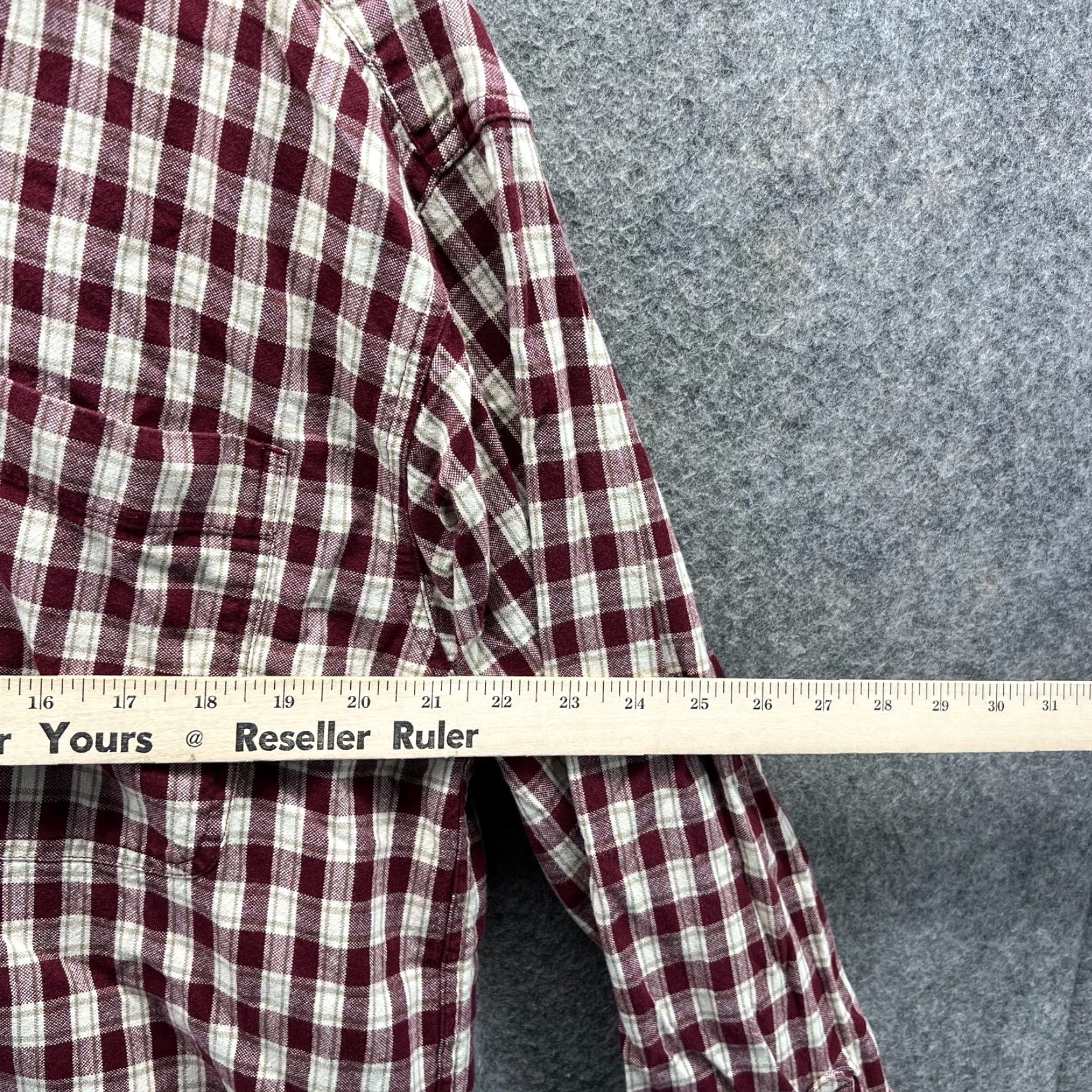 Vintage VINTAGE Columbia Shirt Mens Large Red Beige Button Down Flannel Plaid Sportswear Size US L / EU 52-54 / 3 - 5 Thumbnail