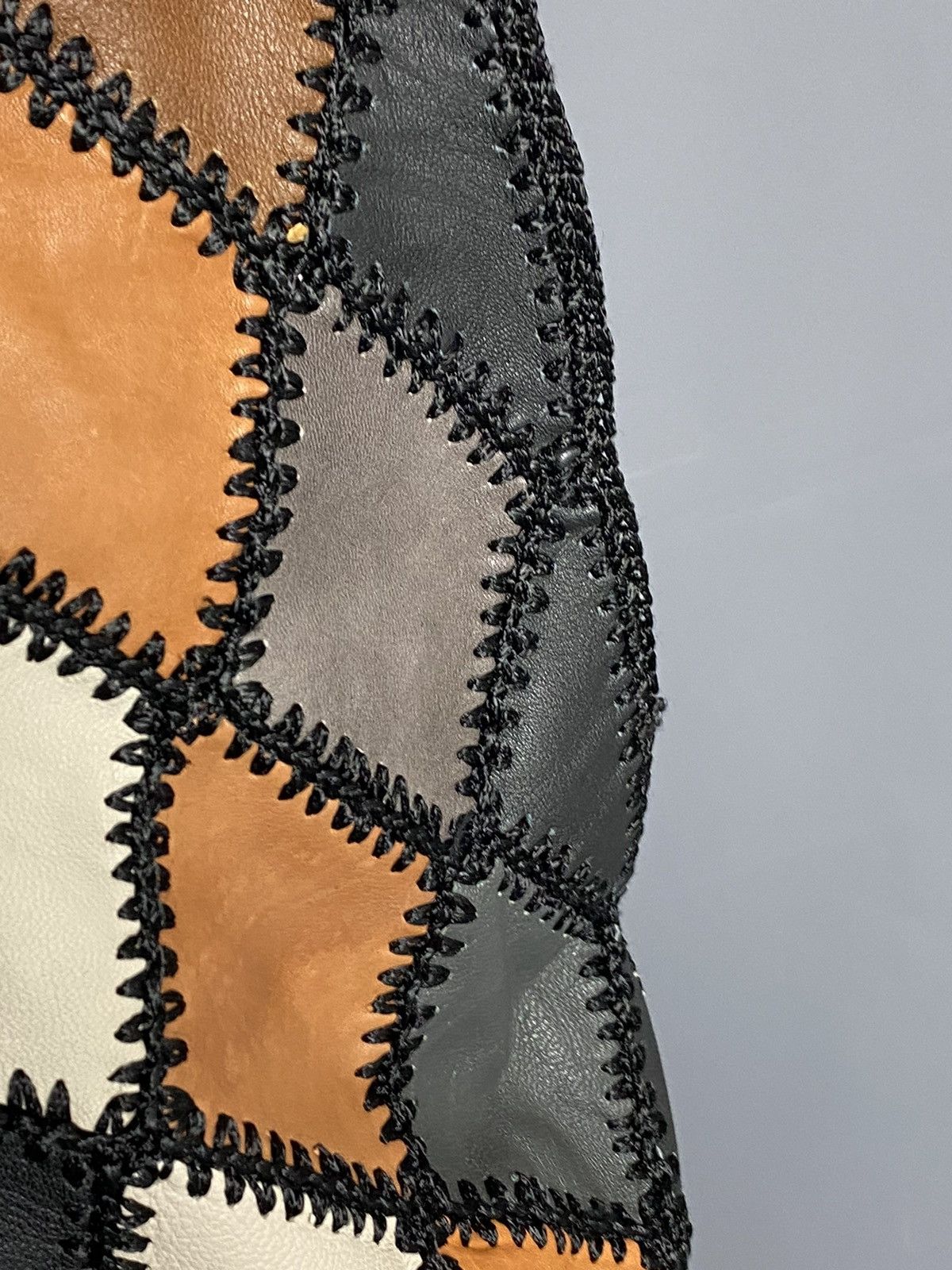 Other Vintage 80s Women’s Leather Top Argyle Diamond Pattern M/L Size M / US 6-8 / IT 42-44 - 12 Thumbnail