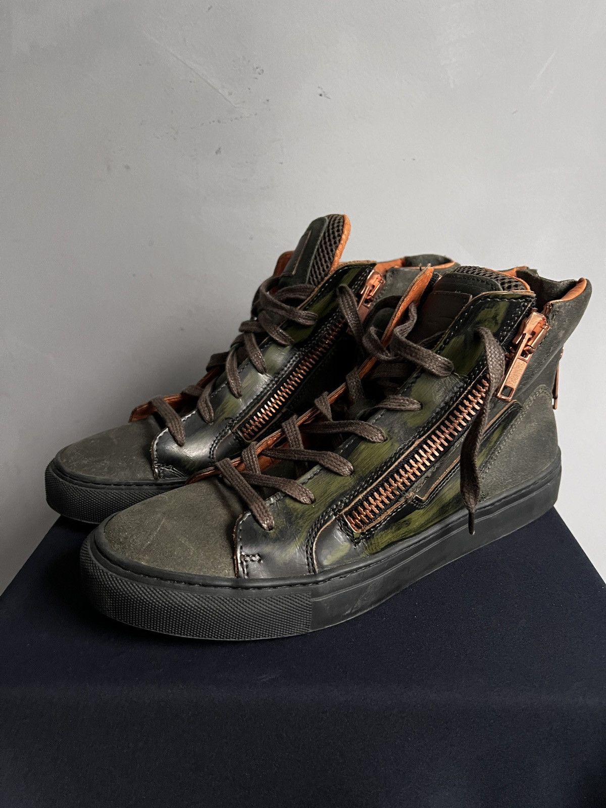Giuseppe Zanotti Giuseppe Zanotti style high leather sneakers double zipper Size US 7.5 / EU 40-41 - 1 Thumbnail