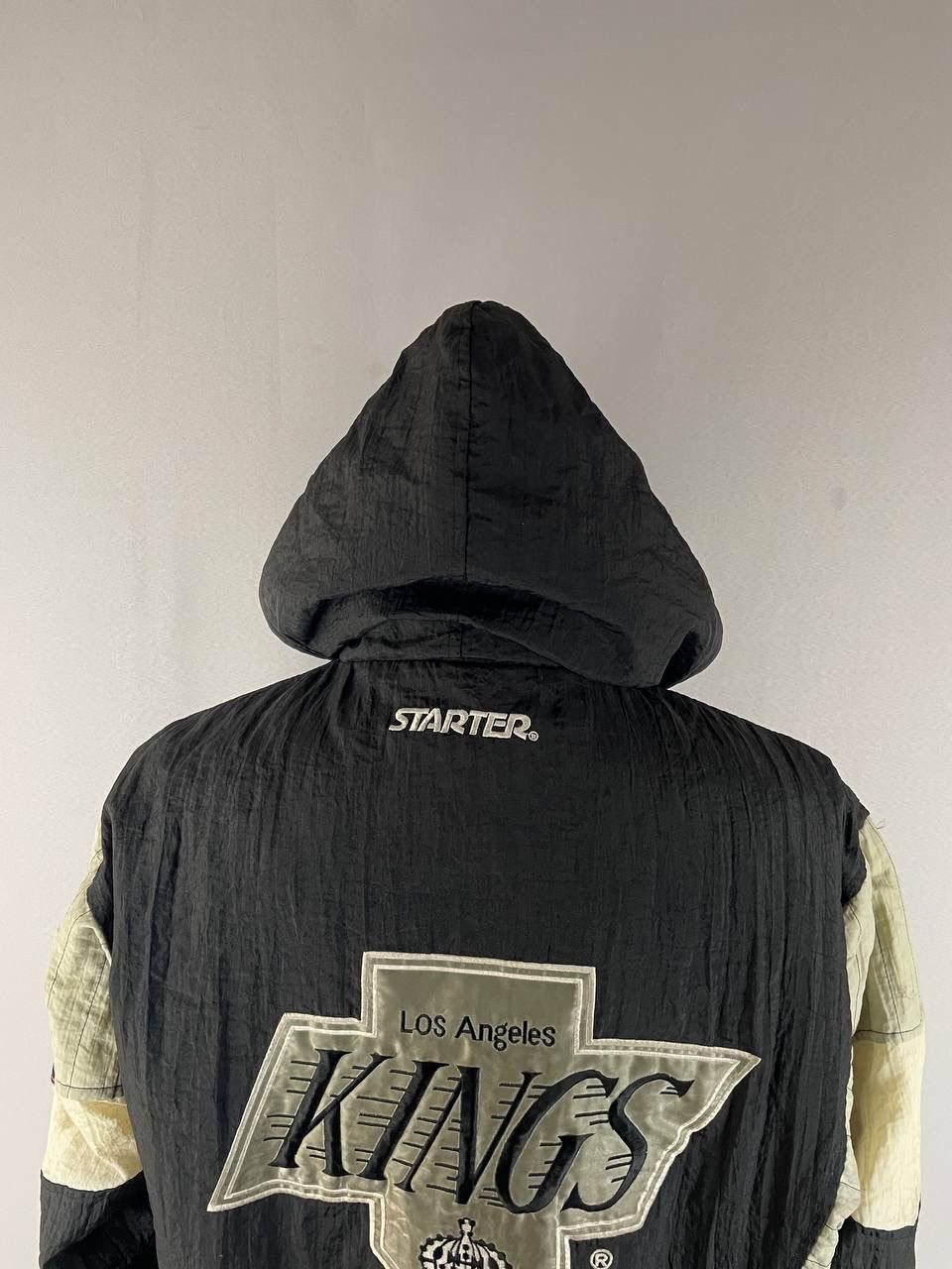 Starter Starter Vintage Jacket 1990s Los Angeles Kings NHL Size US XL / EU 56 / 4 - 11 Thumbnail