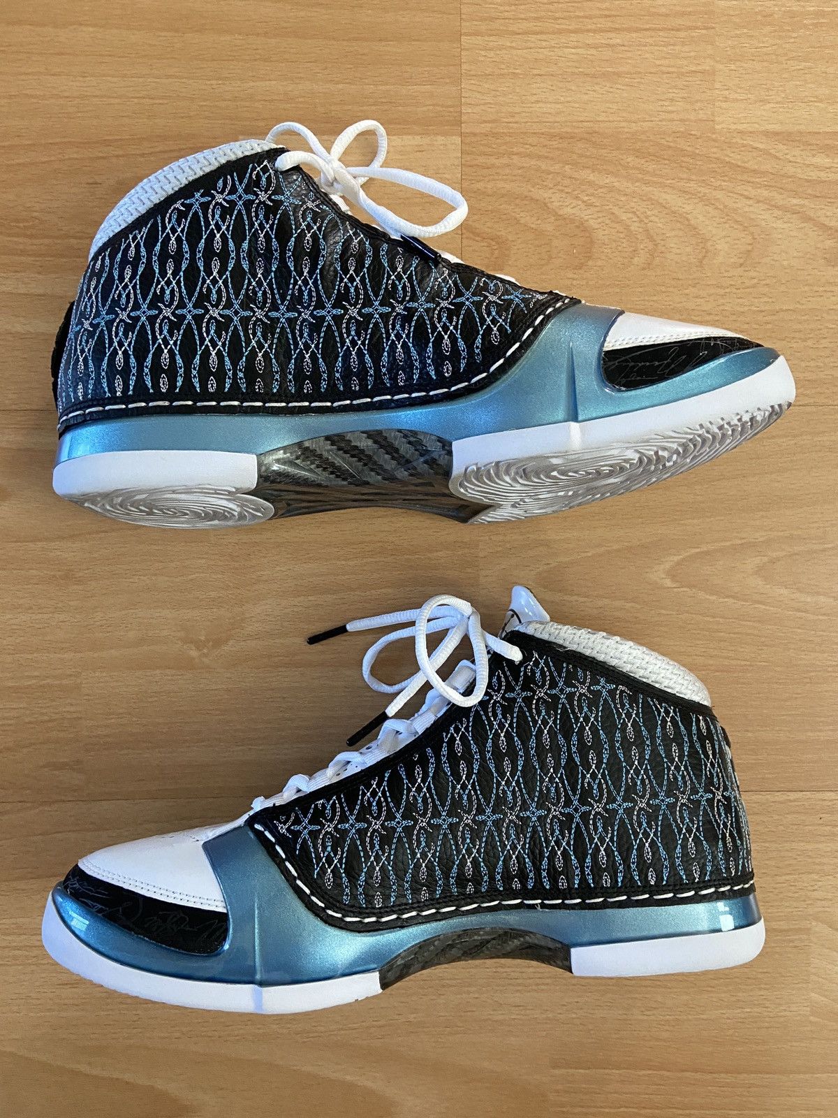 Jordan Brand OG Air Jordan 23 ‘UNC’ Size US 11 / EU 44 - 2 Thumbnail