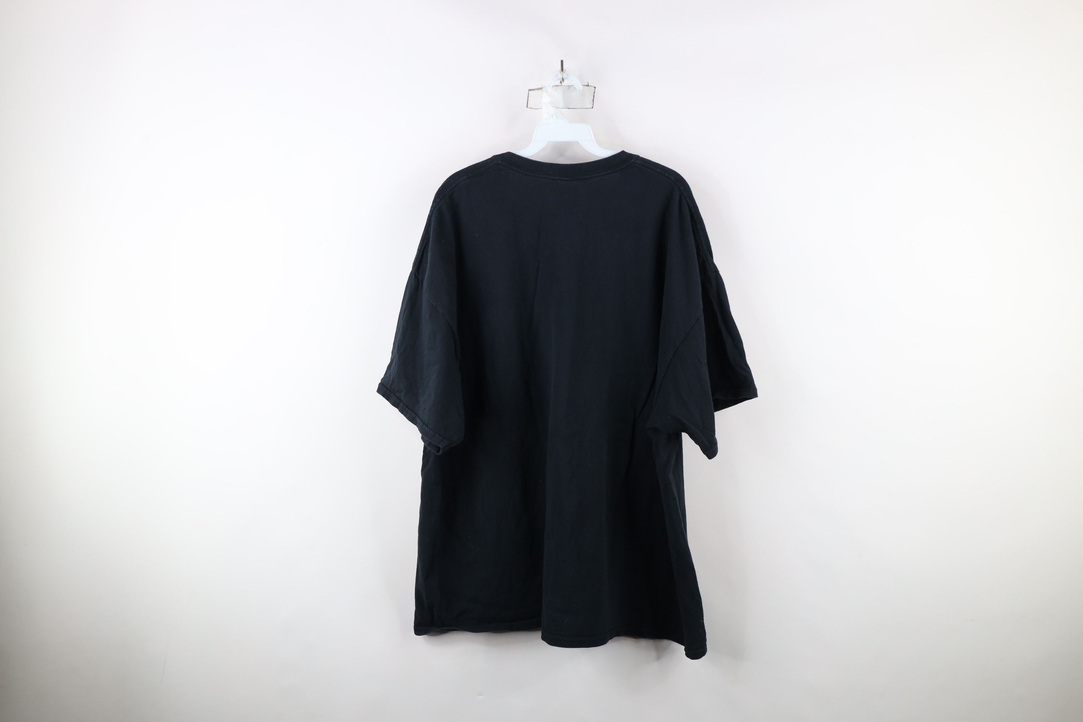 Vintage Vintage Y2K Streetwear Skeleton Pirate Ship T-Shirt Black Size US XXL / EU 58 / 5 - 6 Thumbnail