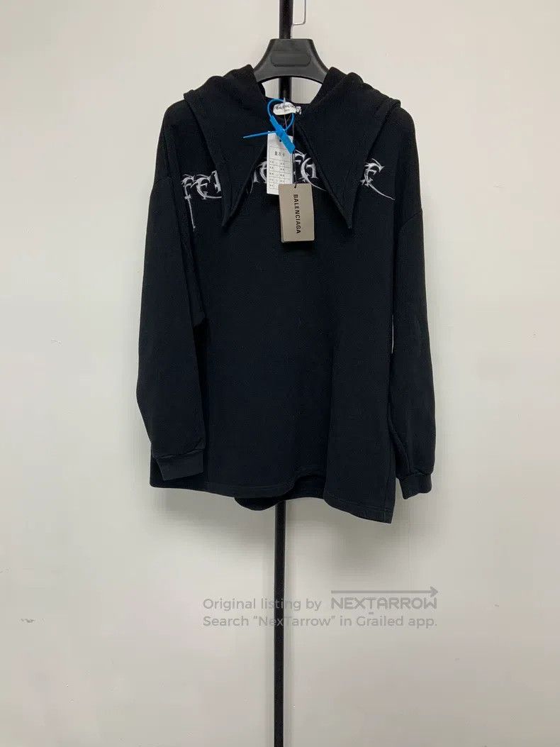 Balenciaga Balenciaga Logo Alphabet Embroidered Hooded Long Sleeve Sw Size US M / EU 48-50 / 2 - 1 Thumbnail