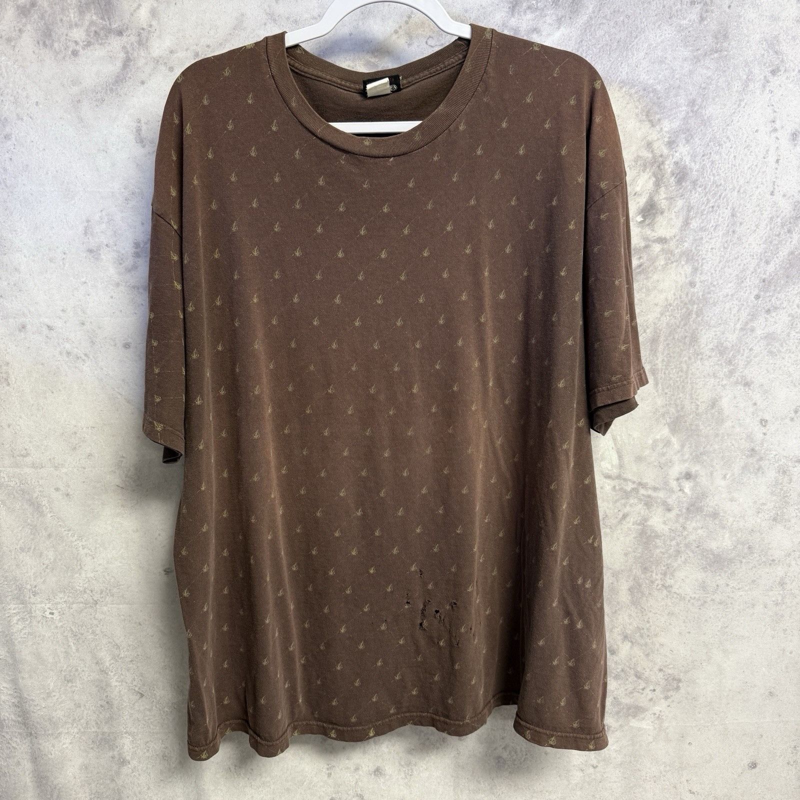 Volcom VTG Volcom Shirt Skate Surf Grunge AOP Y2K Mens 2XL 25.5x28. Size US XXL / EU 58 / 5 - 1 Thumbnail