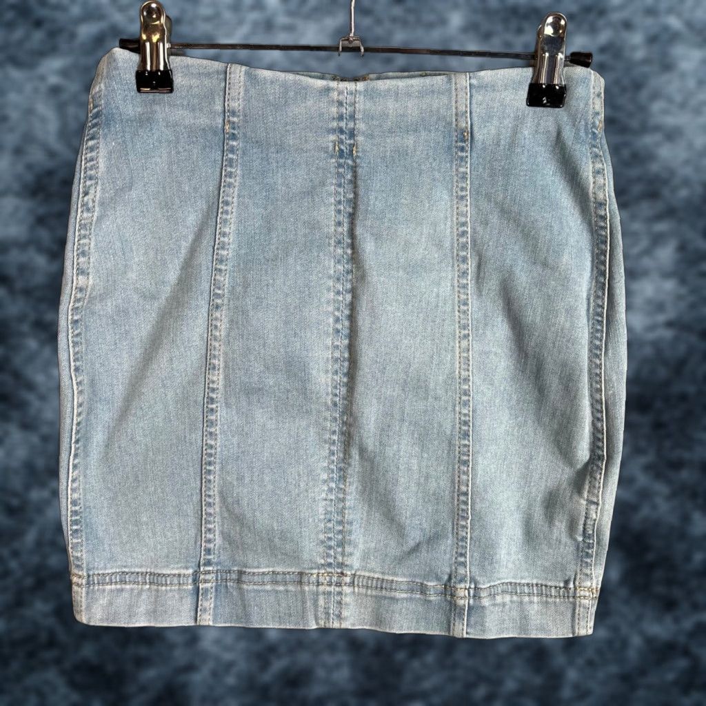Free People Free People Womens 2 Denim Mini Skirt Light Wash High Waisted Panel Stitching Size 26" / US 2 / IT 38 - 1 Thumbnail