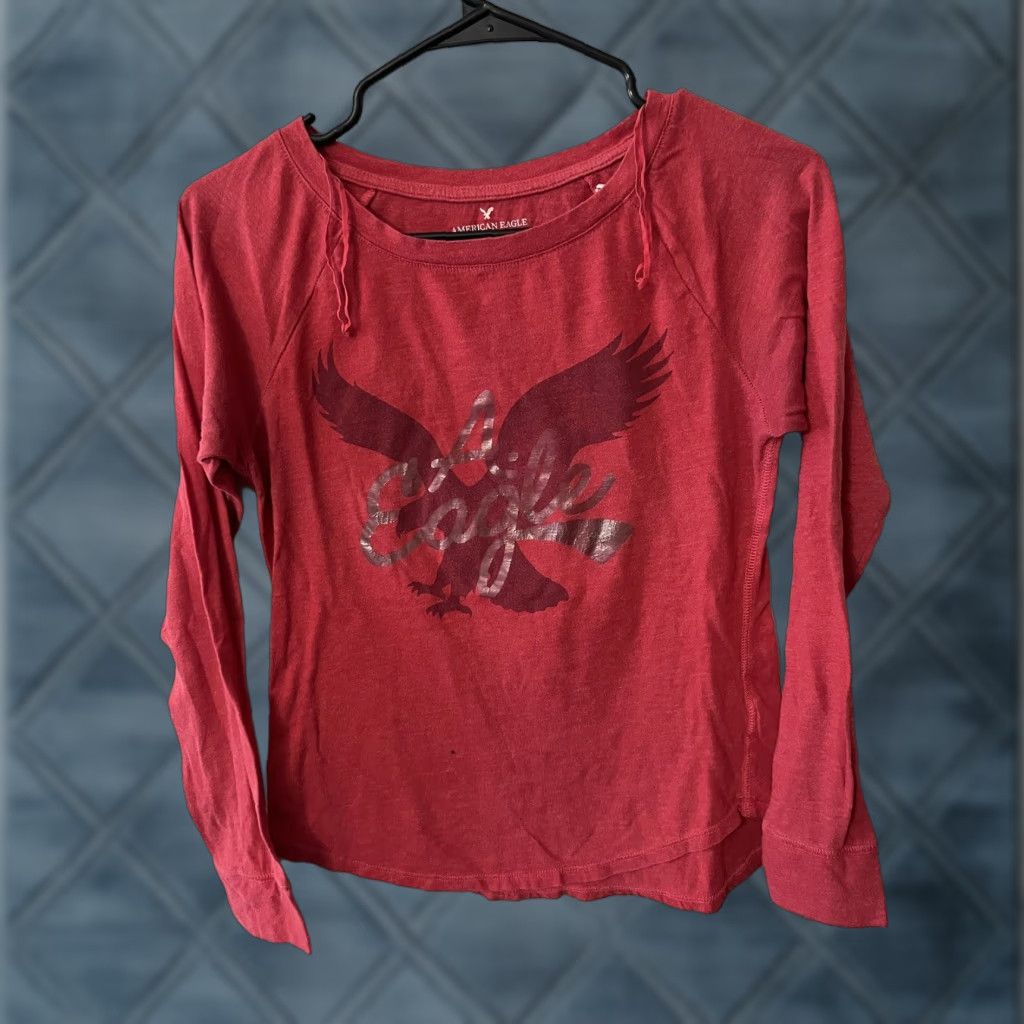 American Eagle Outfitters American Eagle Outfitters Shirt Women XS Red Graphic Crew Neck Long Sleeve Cotton Blend Stretch All Seasons Casual Size XS / US 0-2 / IT 36-38 - 1 Thumbnail